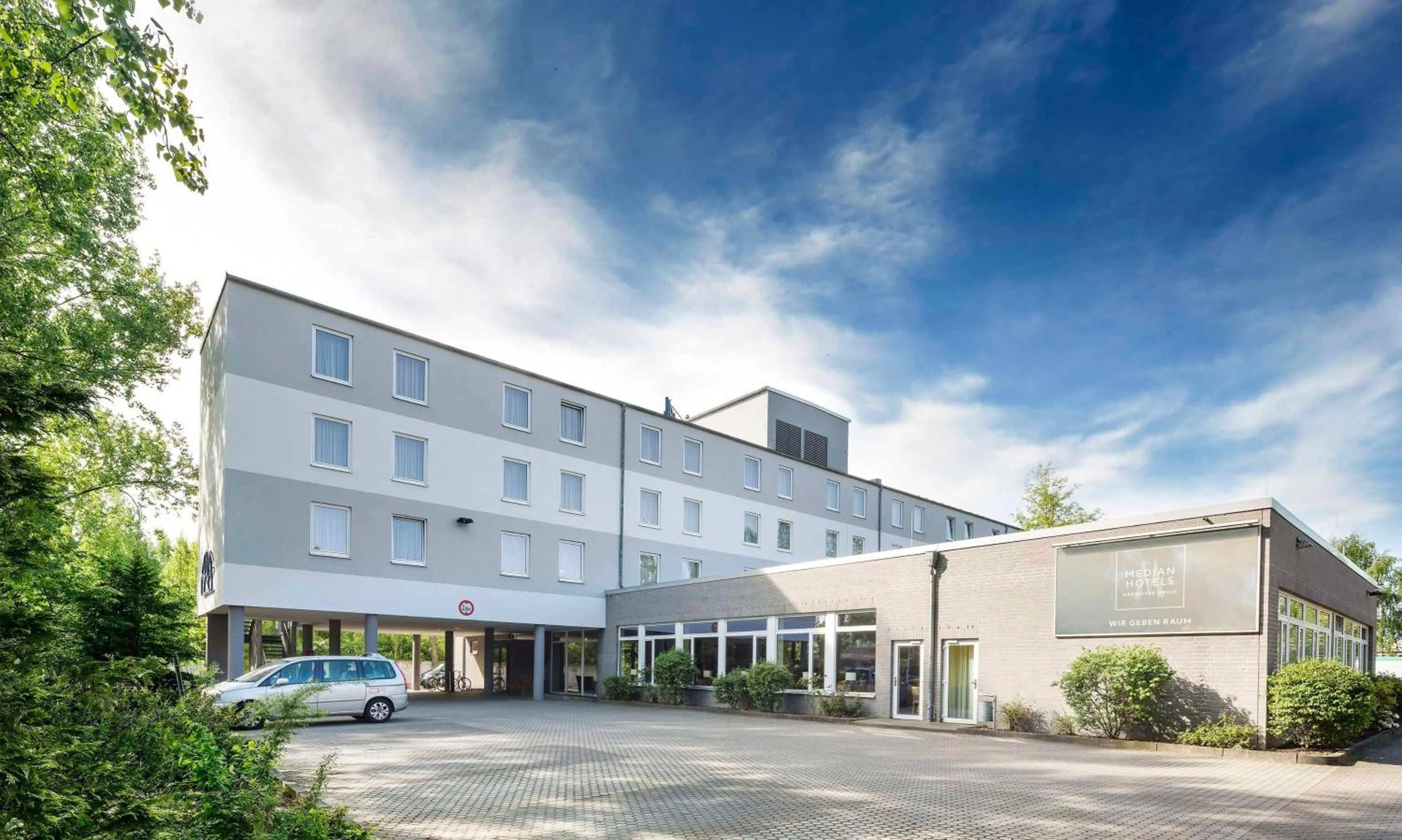 Property building in Median Hotel Hannover Messe
