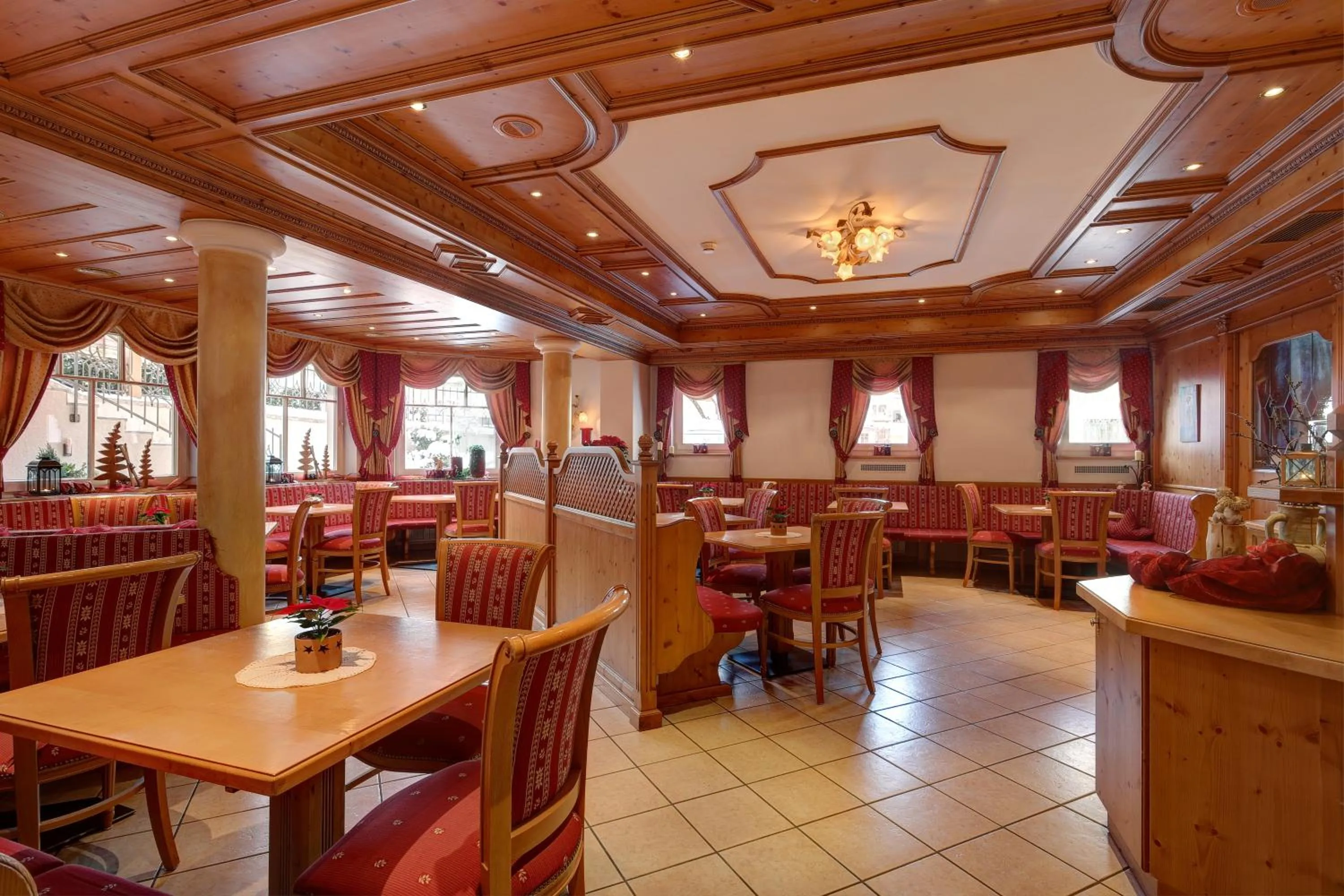 Restaurant/places to eat in Hotel Garni Schneider