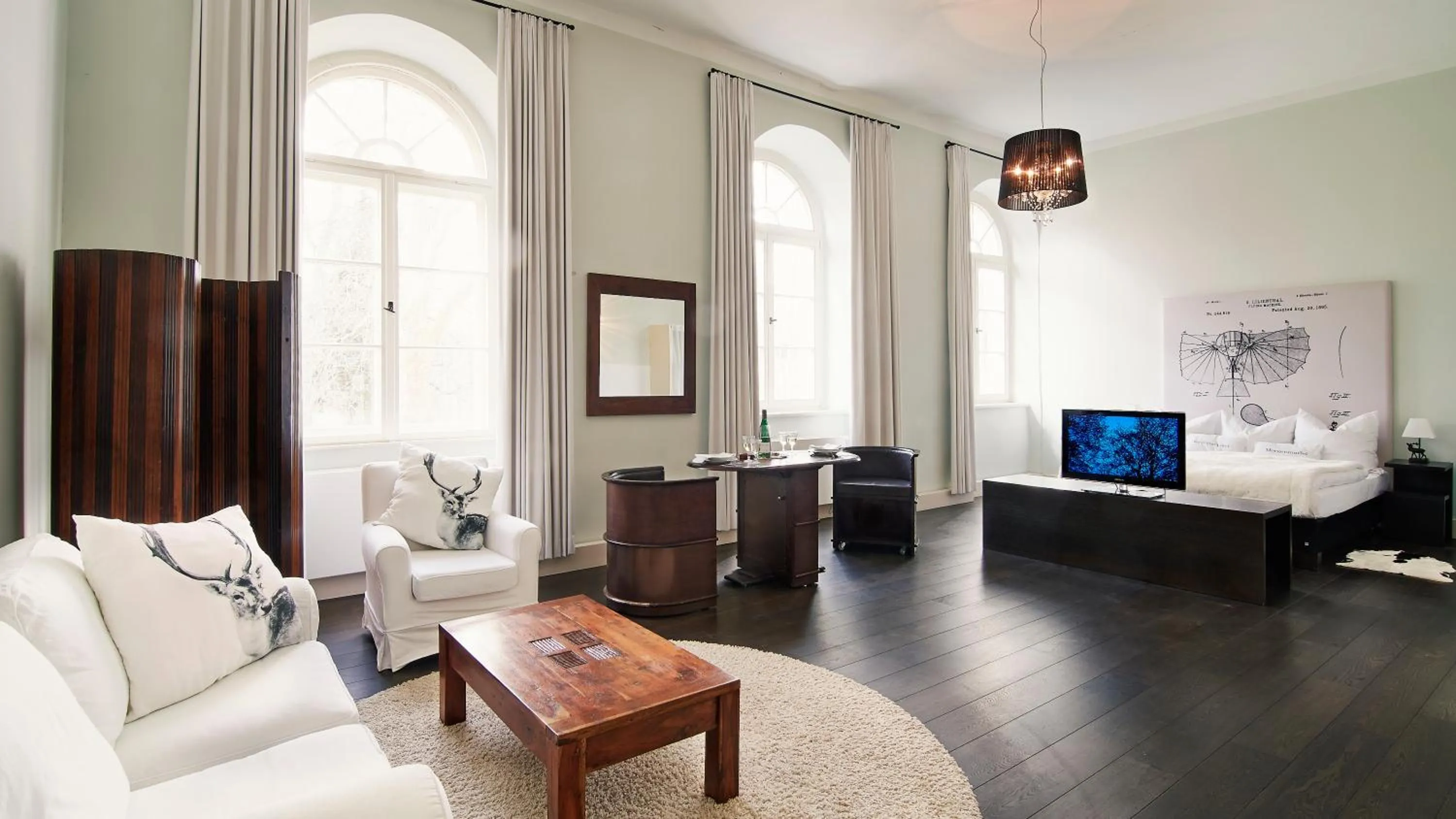 Bed in Kavaliershaus Schloß Blücher am Finckenersee