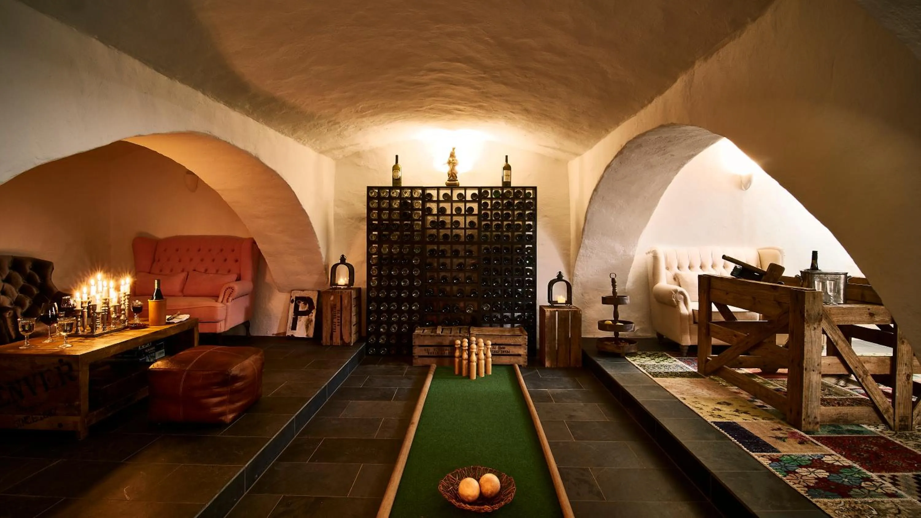 Game Room in Kavaliershaus Schloß Blücher am Finckenersee