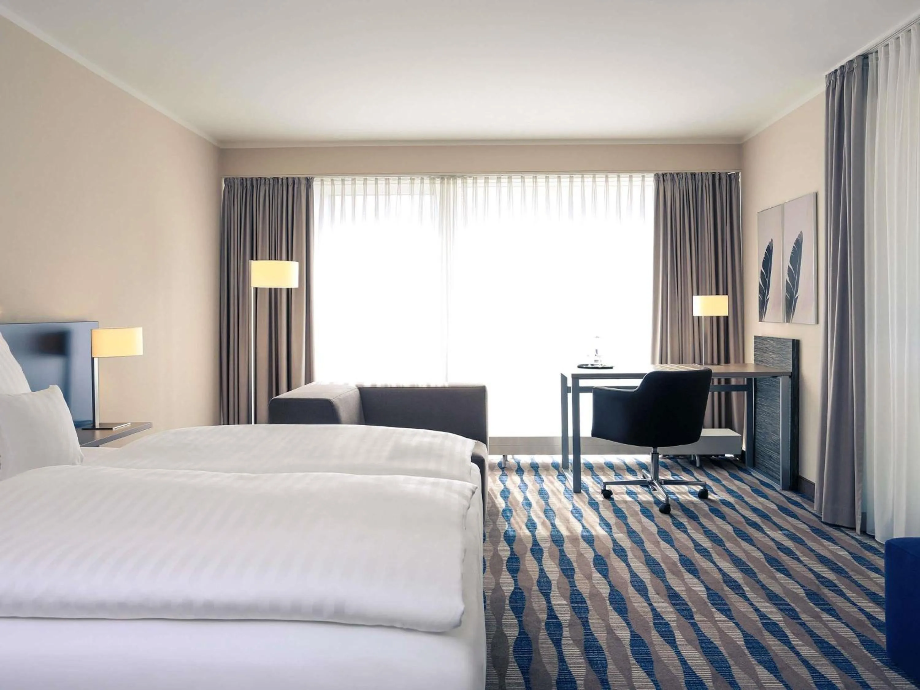 Bedroom, Bed in Mercure Hotel am Entenfang Hannover