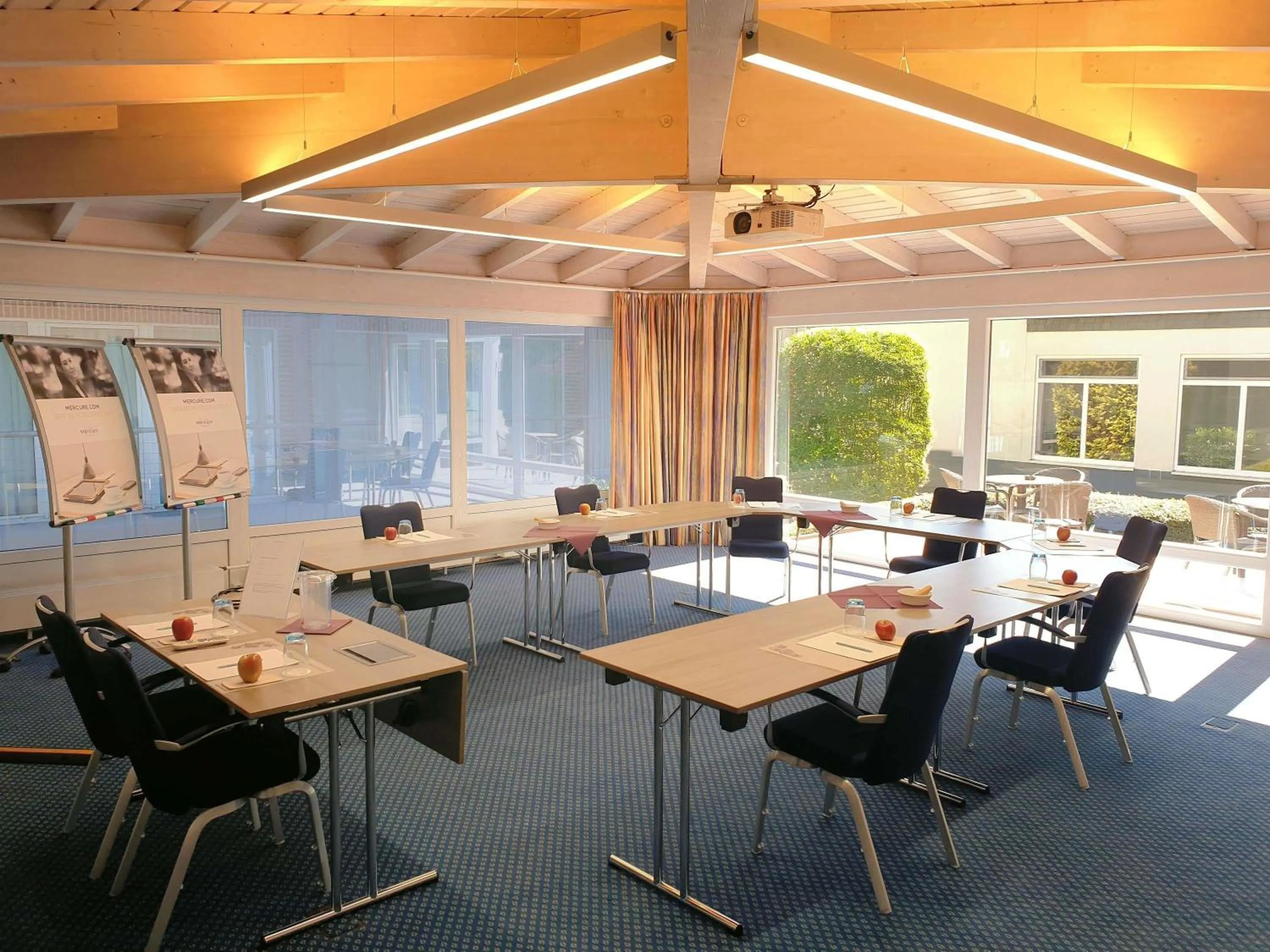Meeting/conference room in Mercure Hotel am Entenfang Hannover