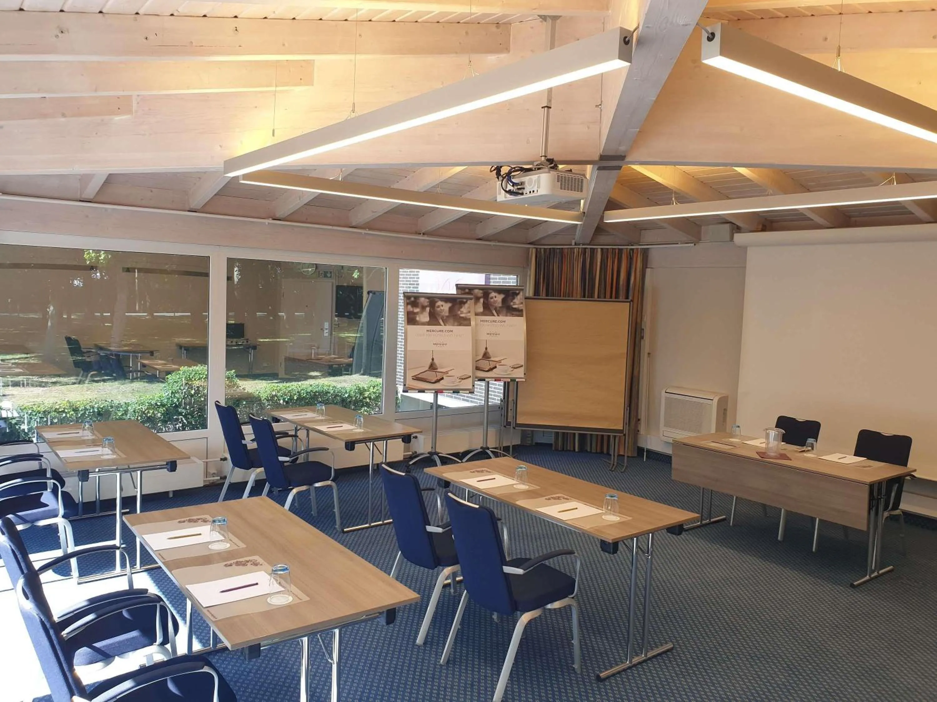 Meeting/conference room in Mercure Hotel am Entenfang Hannover