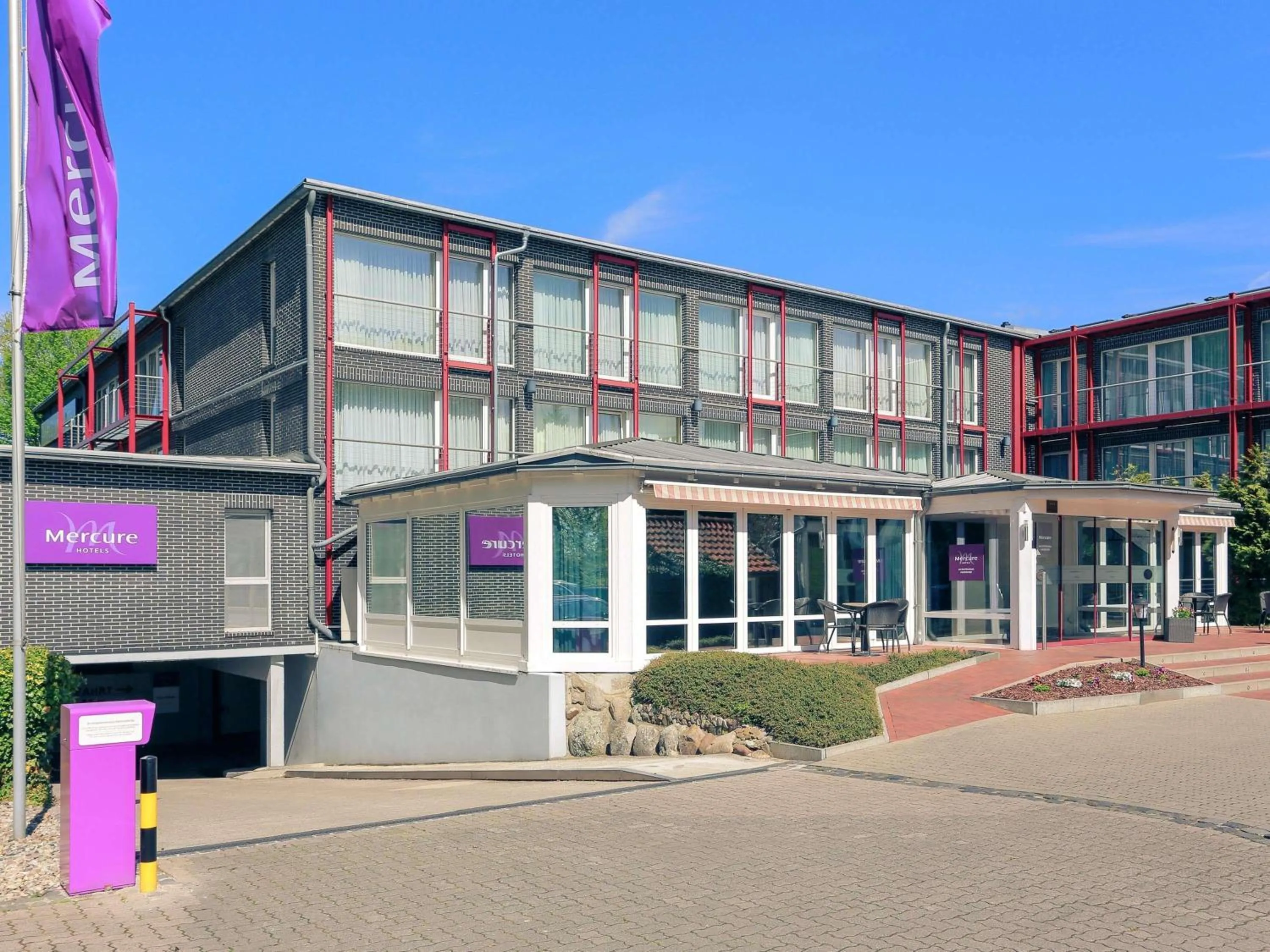 Property building in Mercure Hotel am Entenfang Hannover