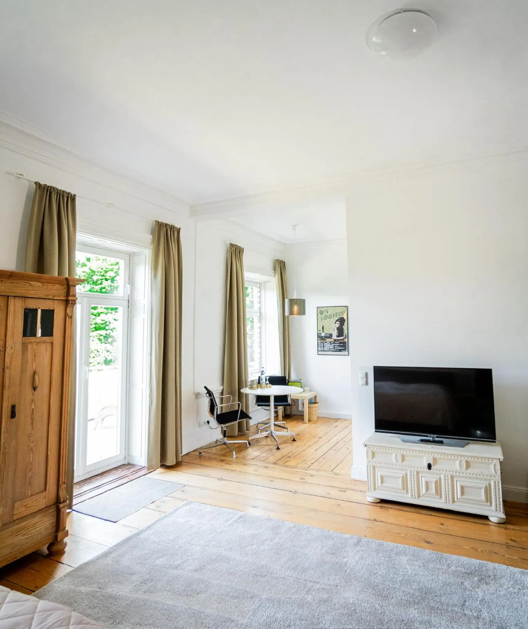 Photo of the whole room in Schloss Harkensee