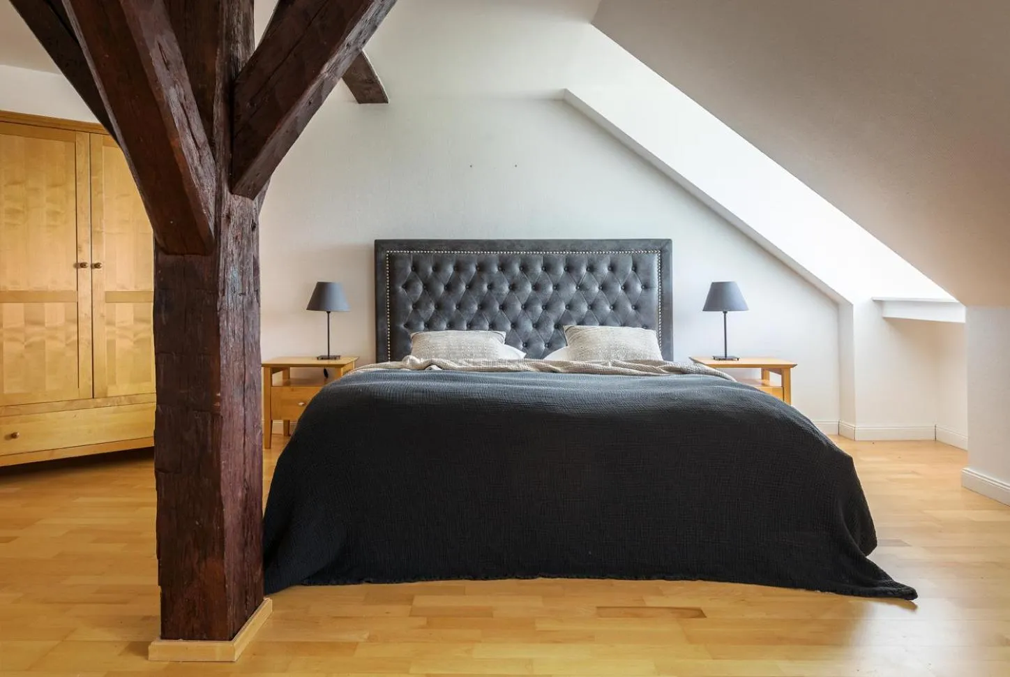 Bedroom, Bed in Schloss Harkensee