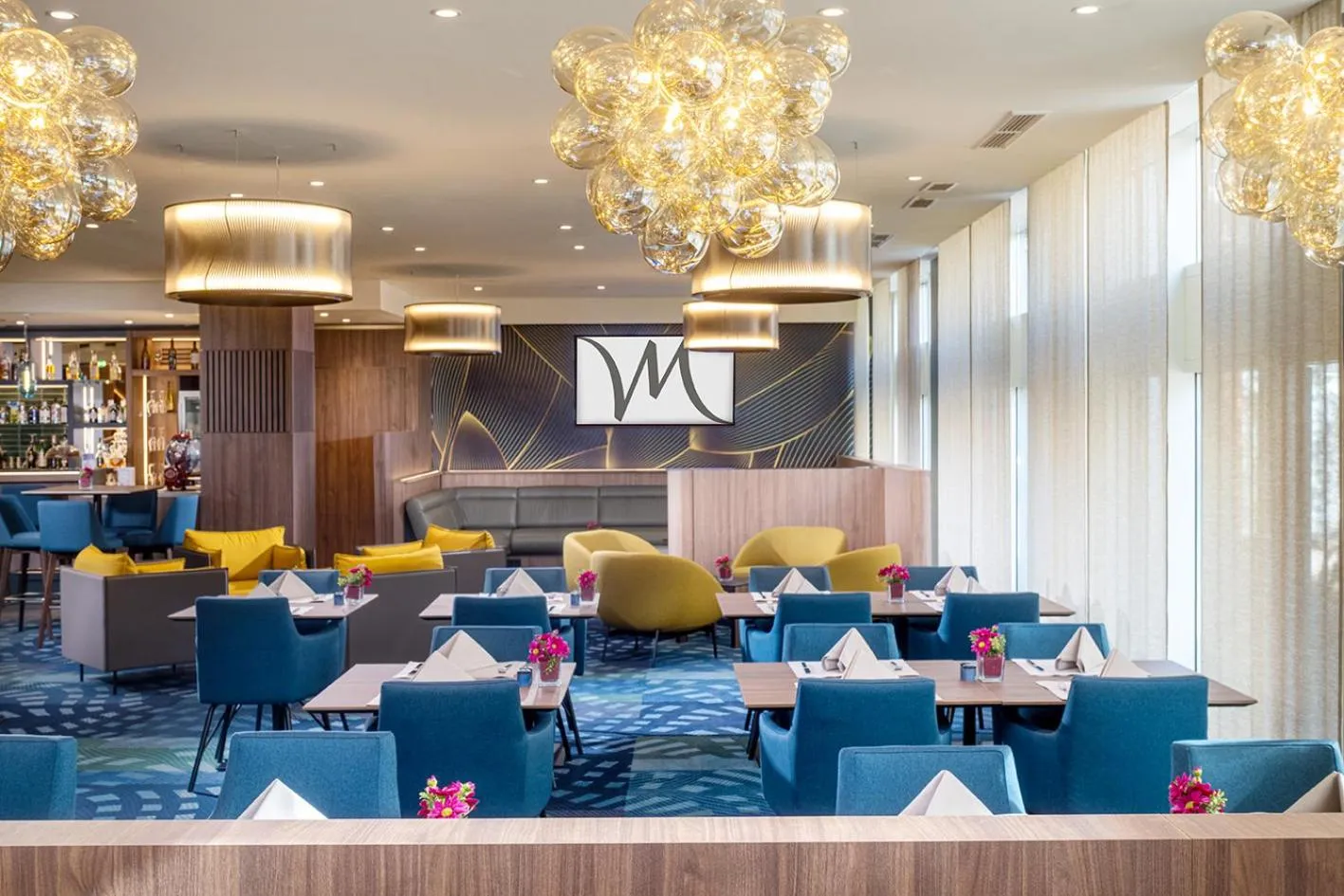Lounge or bar in Mercure Hotel Berlin Tempelhof