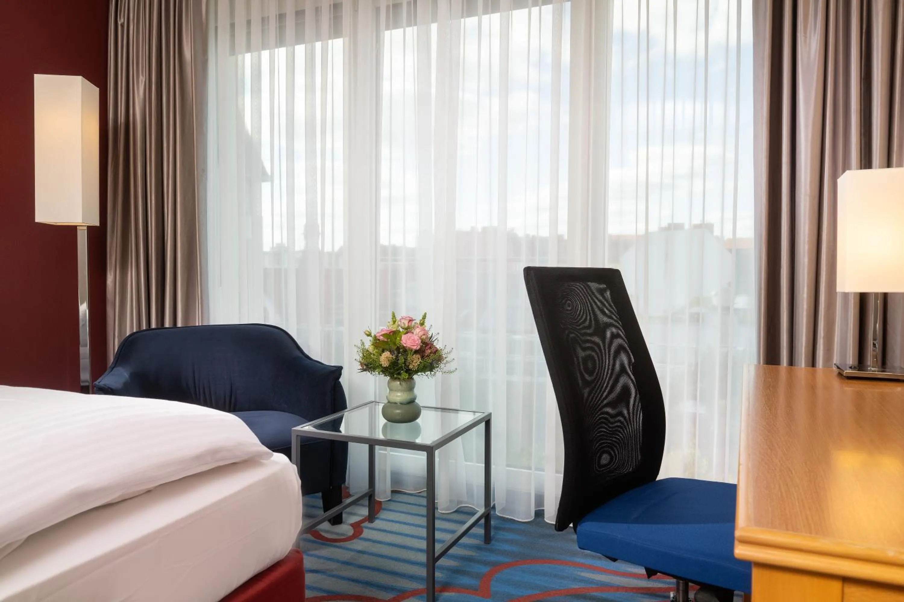 Photo of the whole room, Bed in Mercure Hotel Berlin Tempelhof