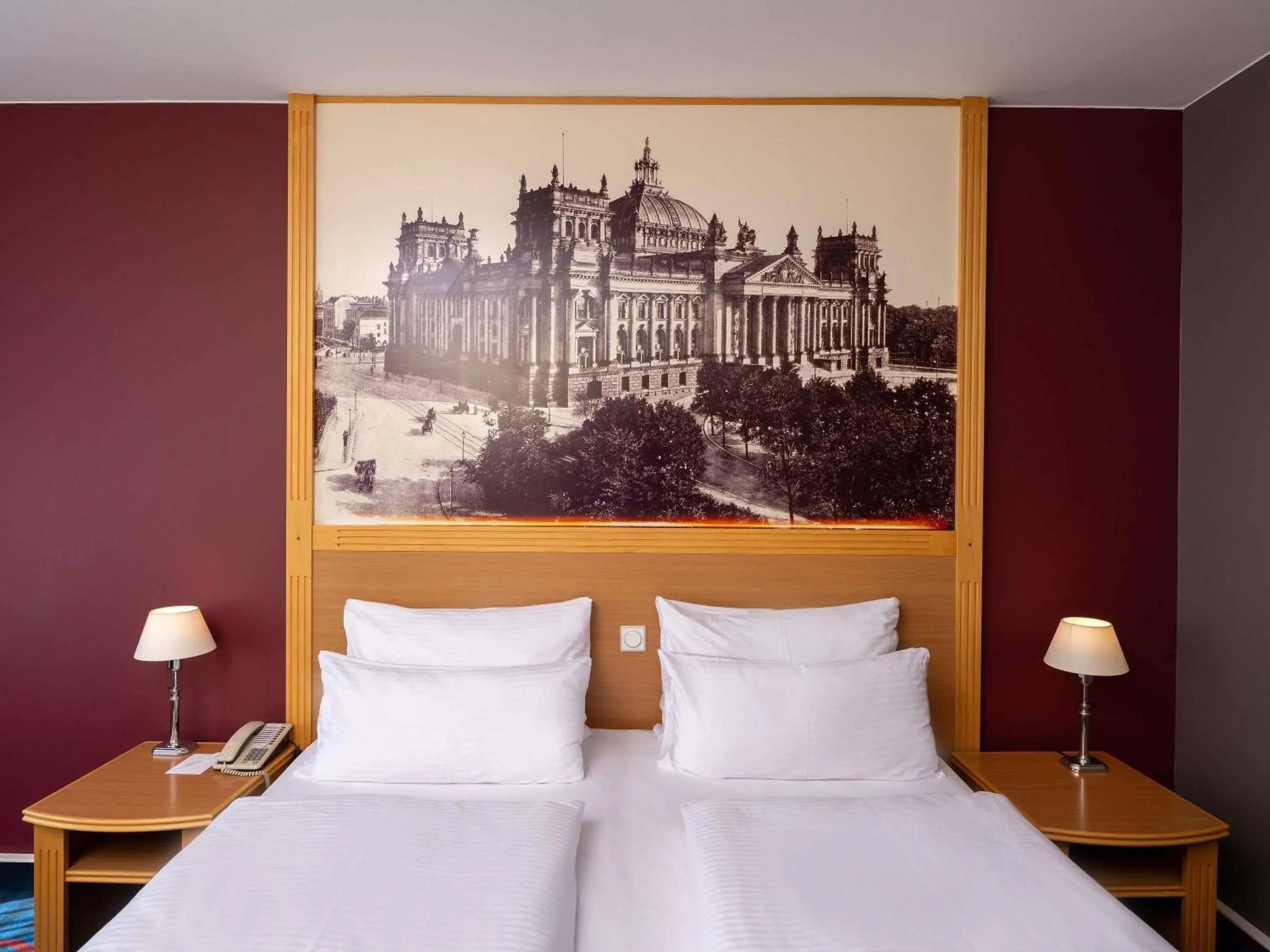 Bedroom, Bed in Mercure Hotel Berlin Tempelhof Bedroom, Bed in Mercure Hotel Berlin Tempelhof