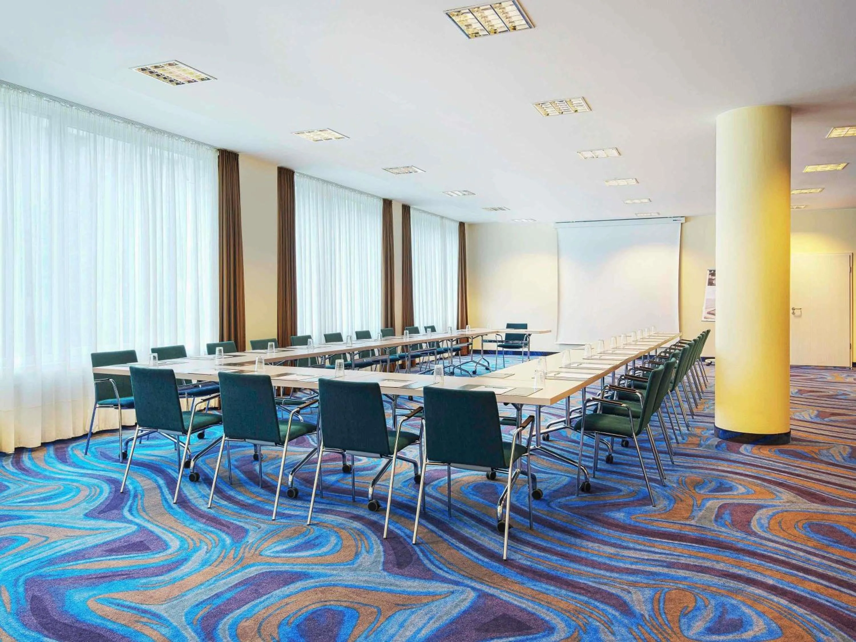 Meeting/conference room in Mercure Hotel Berlin Tempelhof