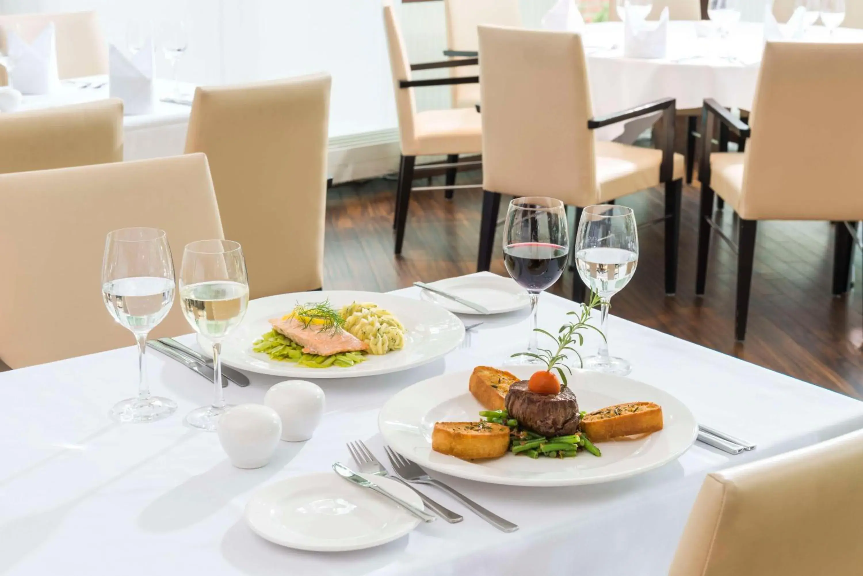 Food and drinks in NH Dresden Neustadt Food and drinks in NH Dresden Neustadt