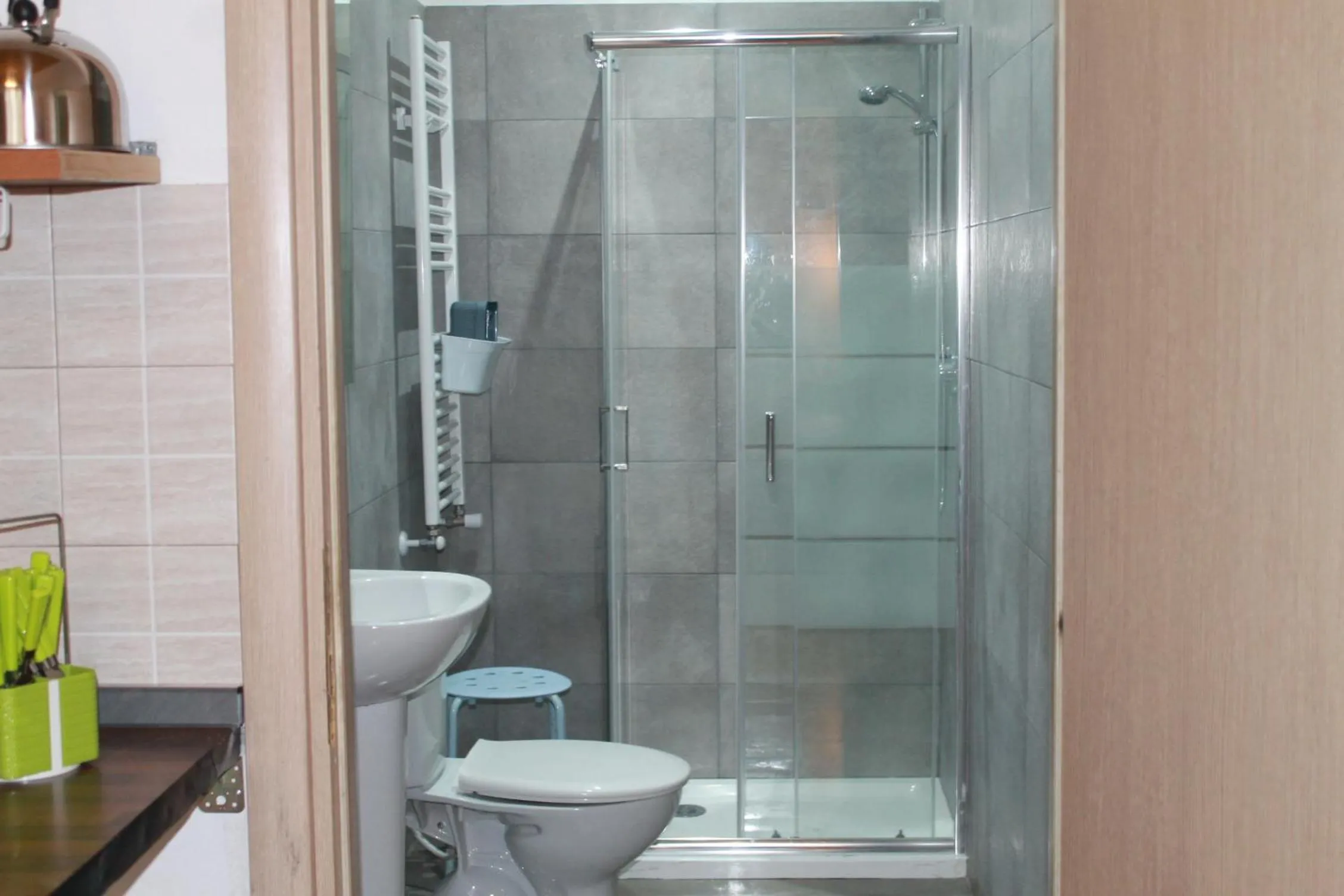 Shower in Daffodil in Roma San Pietro