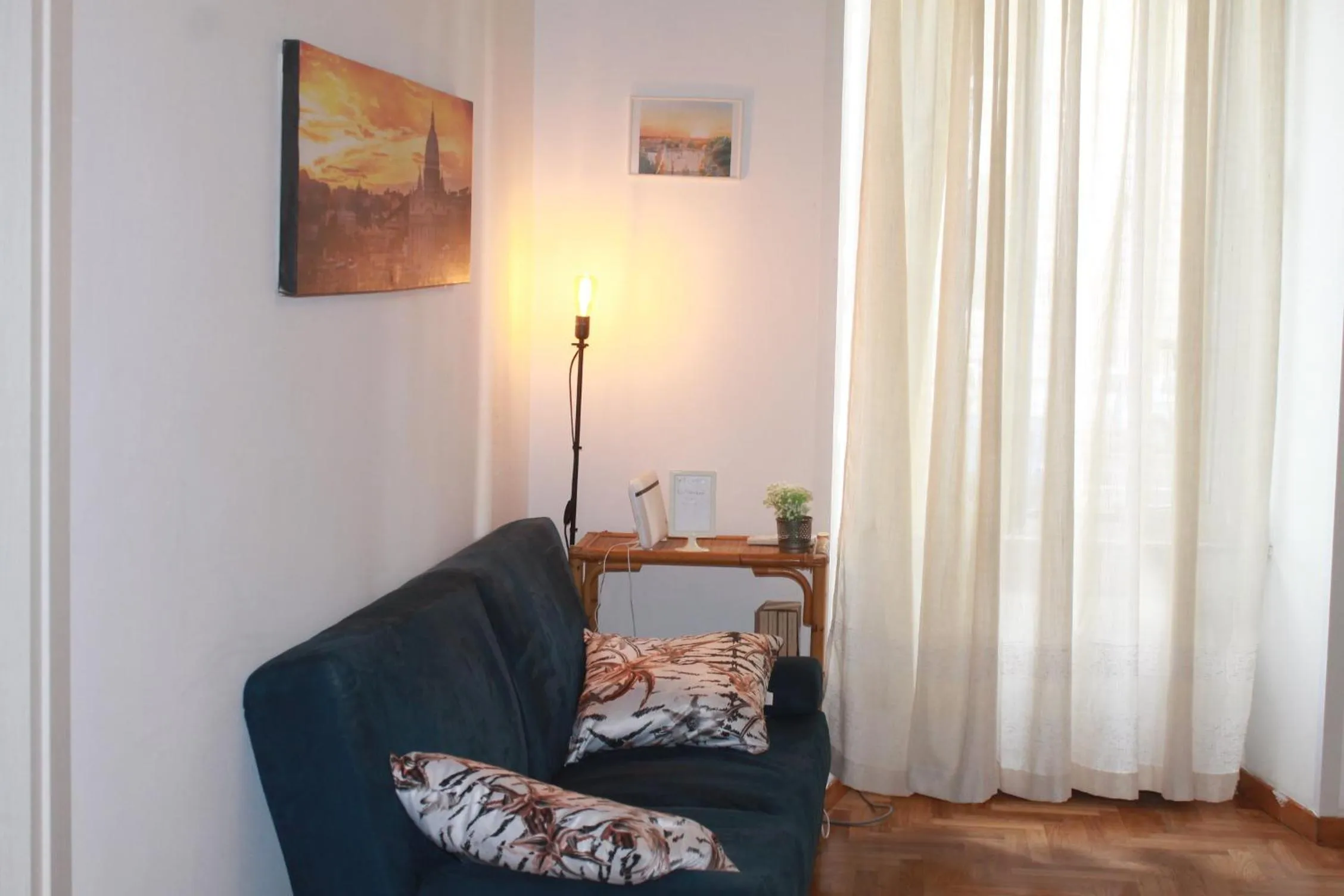 Living room in Daffodil in Roma San Pietro