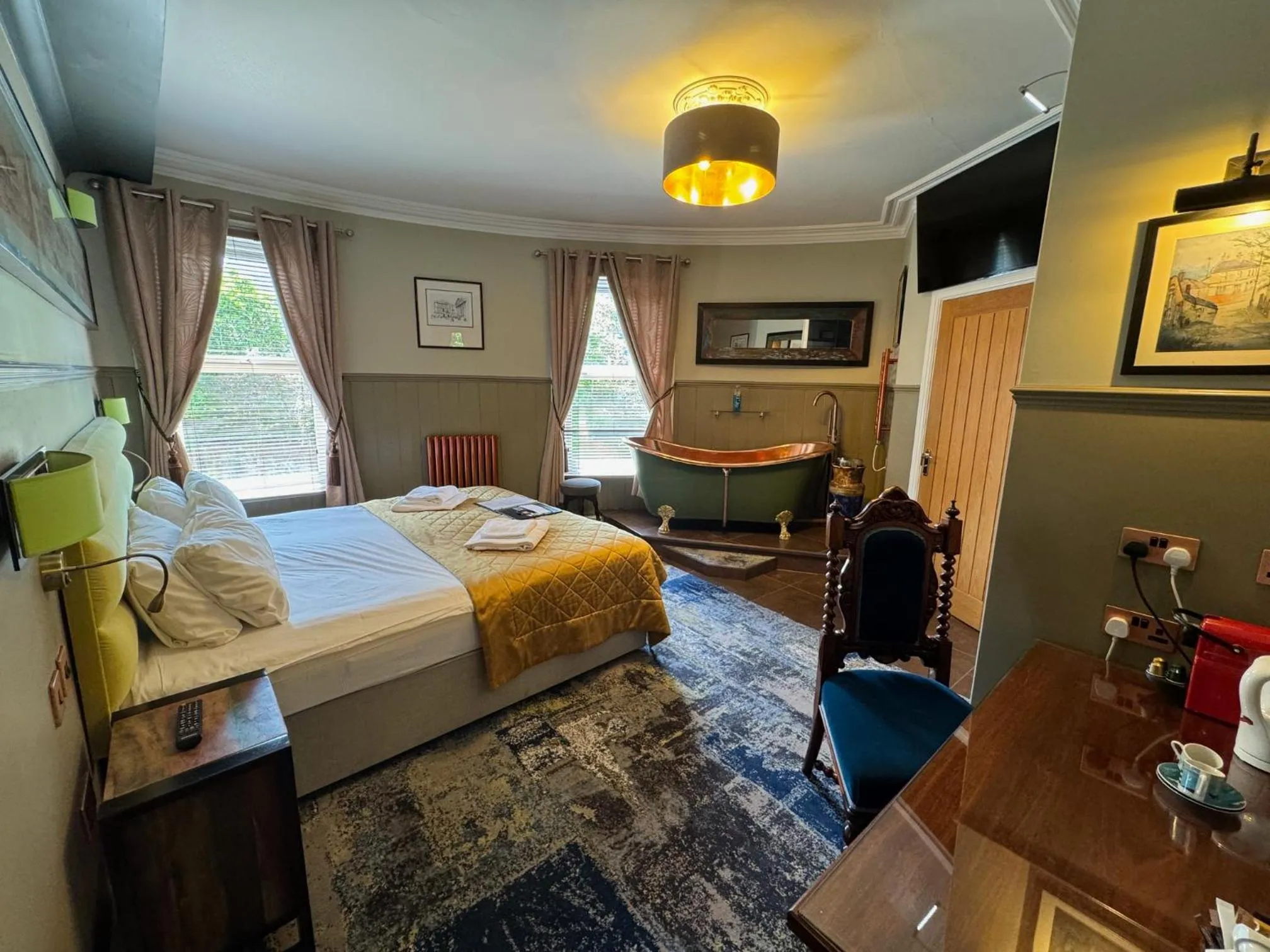 Bed in The Pilot Inn