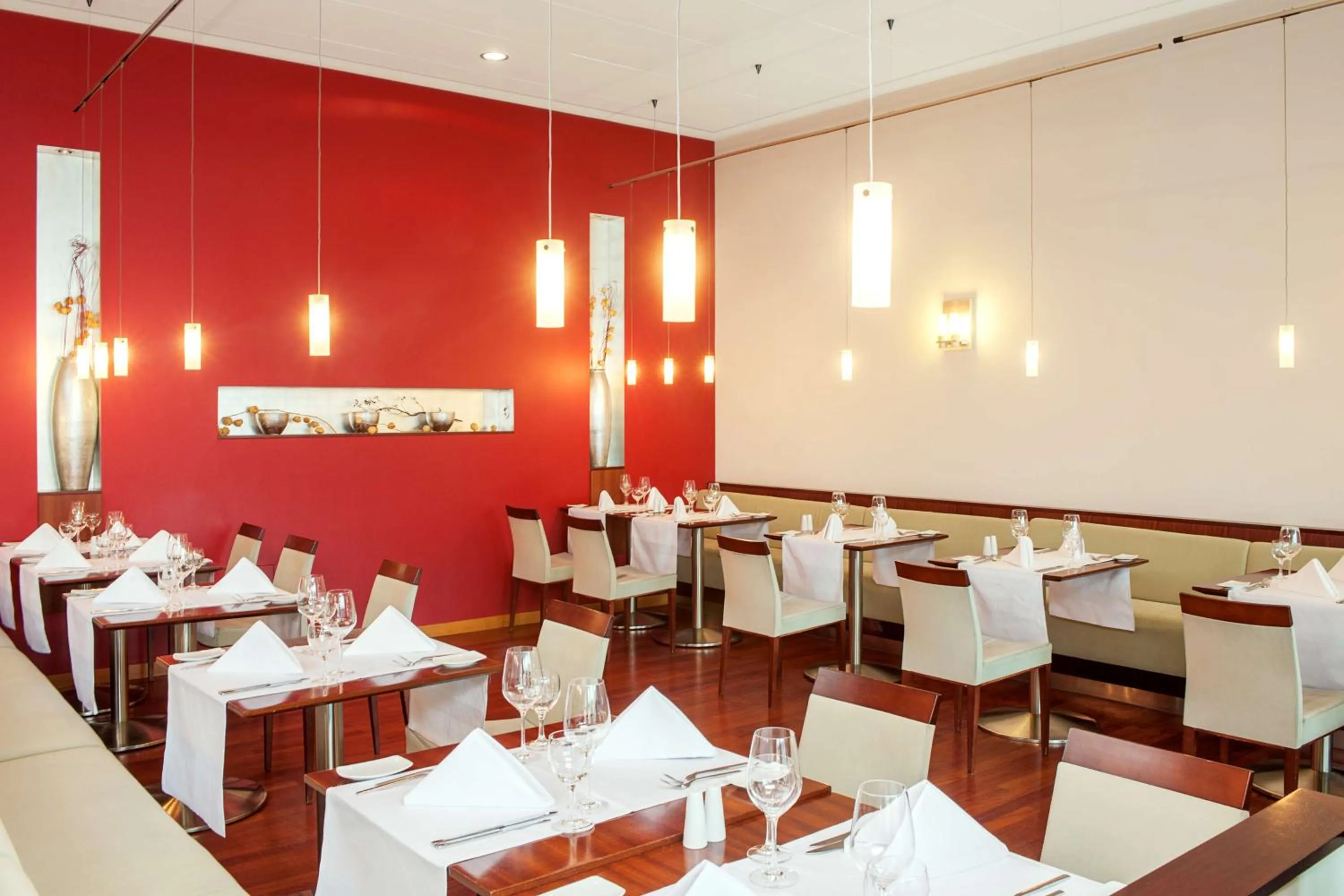 Restaurant/places to eat in NH Frankfurt Niederrad