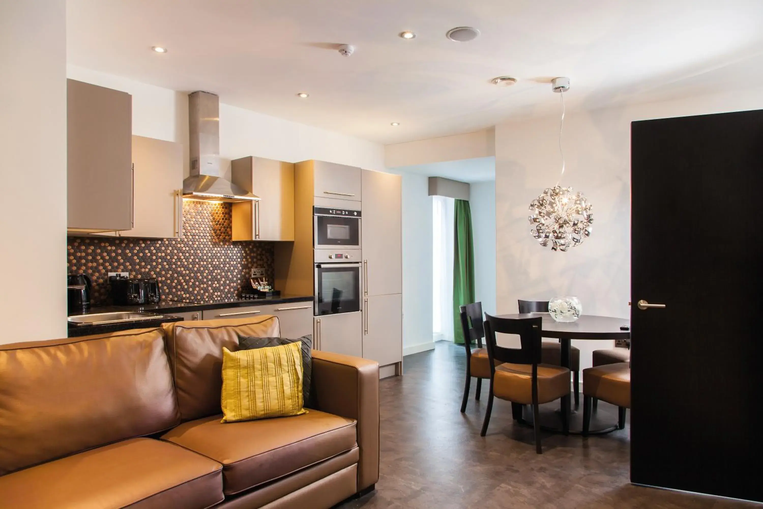 One-Bedroom Apartment in EPIC Apart Hotel - Seel Street One-Bedroom Apartment in EPIC Apart Hotel - Seel Street