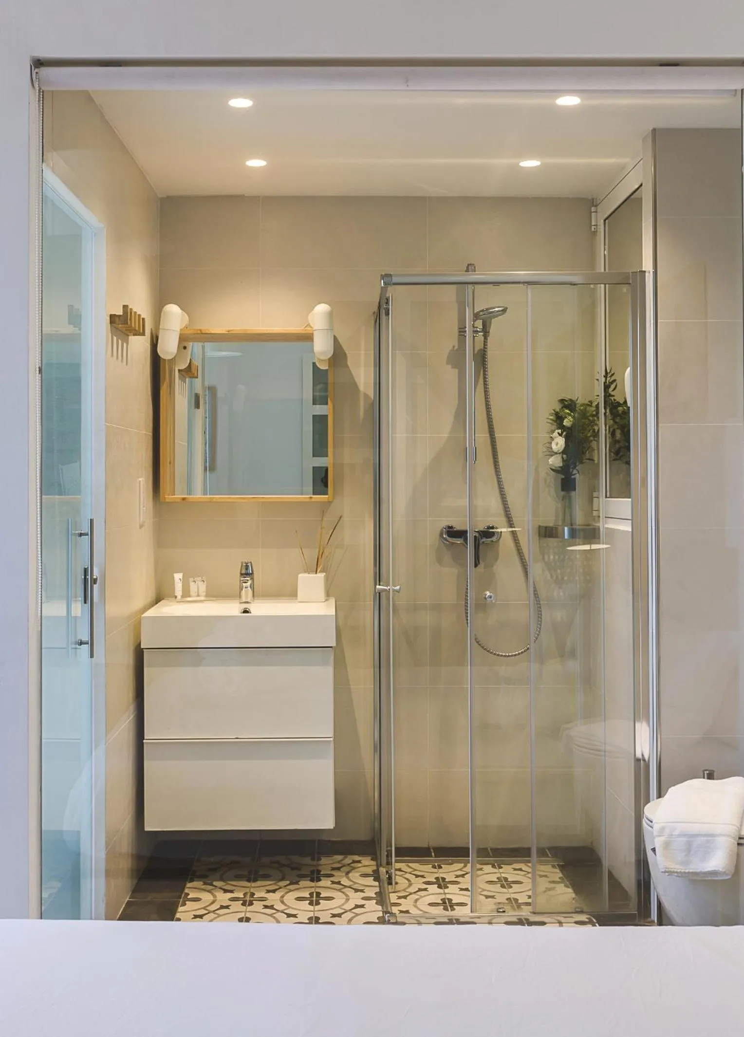 Two Pillows Boutique Hostel