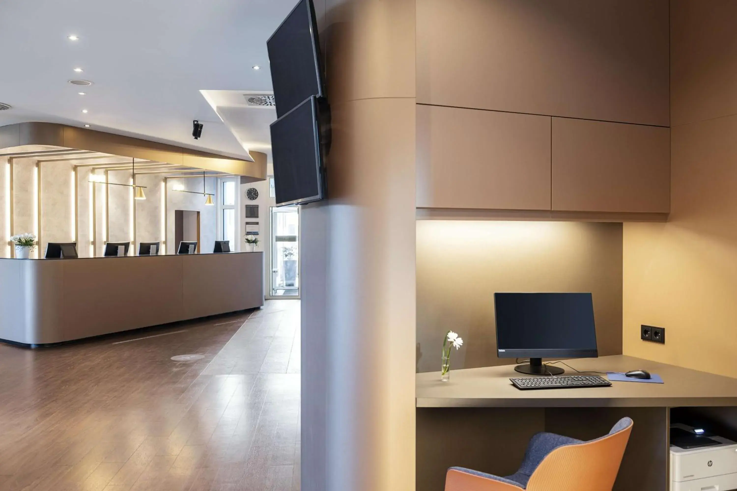 Lobby or reception in NH München Airport Lobby or reception in NH München Airport