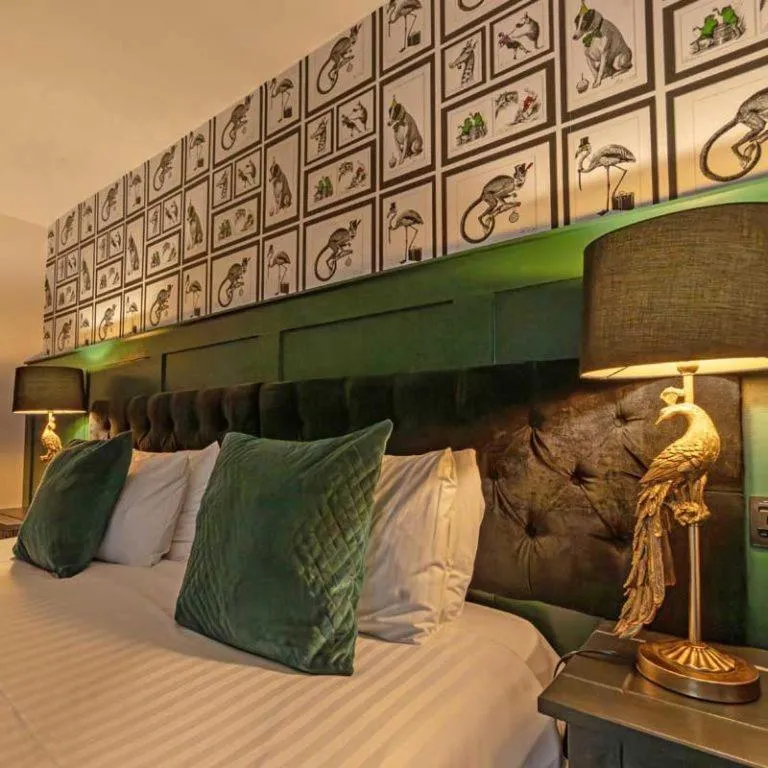 Bed in The Oaks Hotel