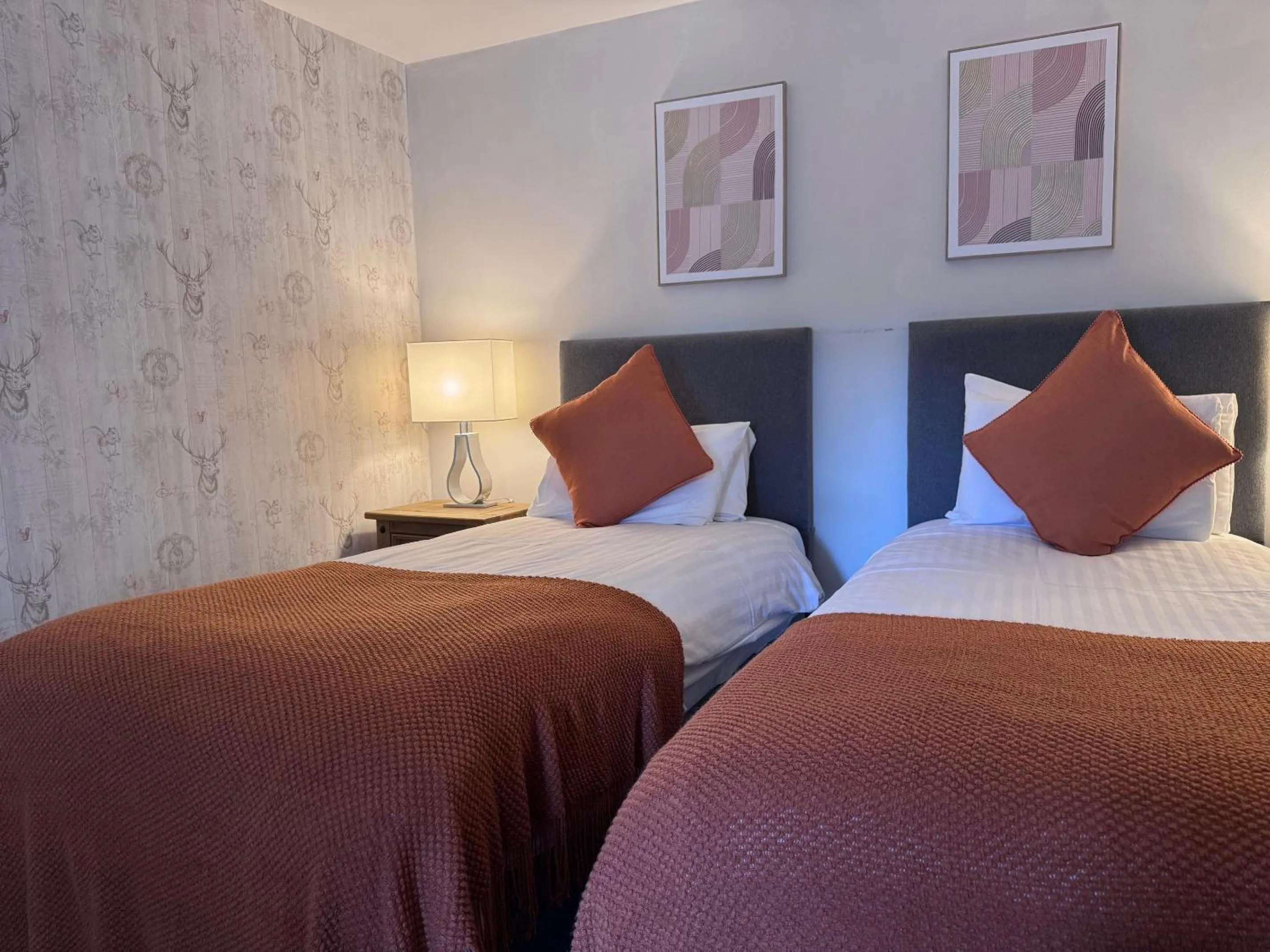 Bed in The Oaks Hotel