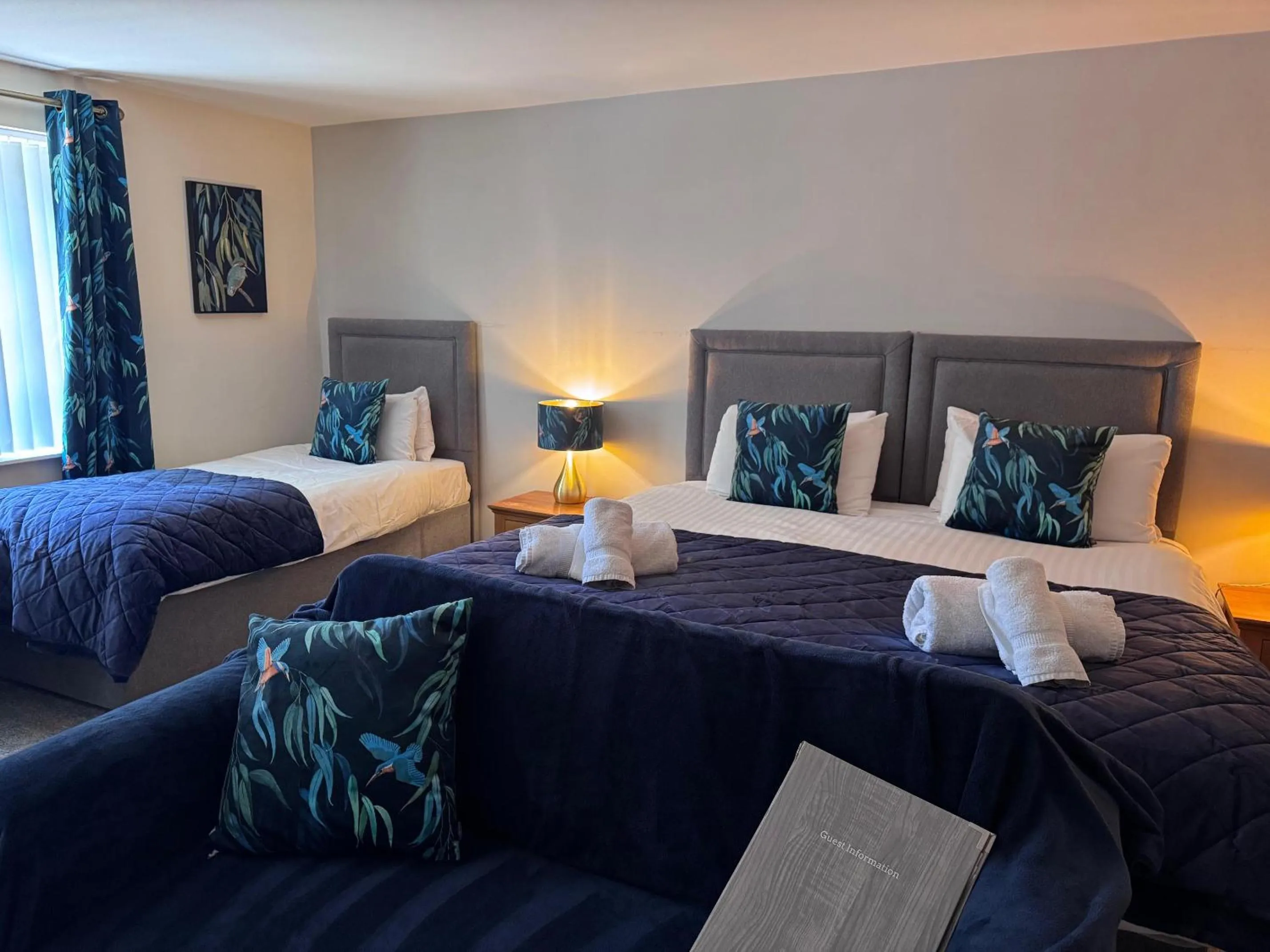 Bed in The Oaks Hotel