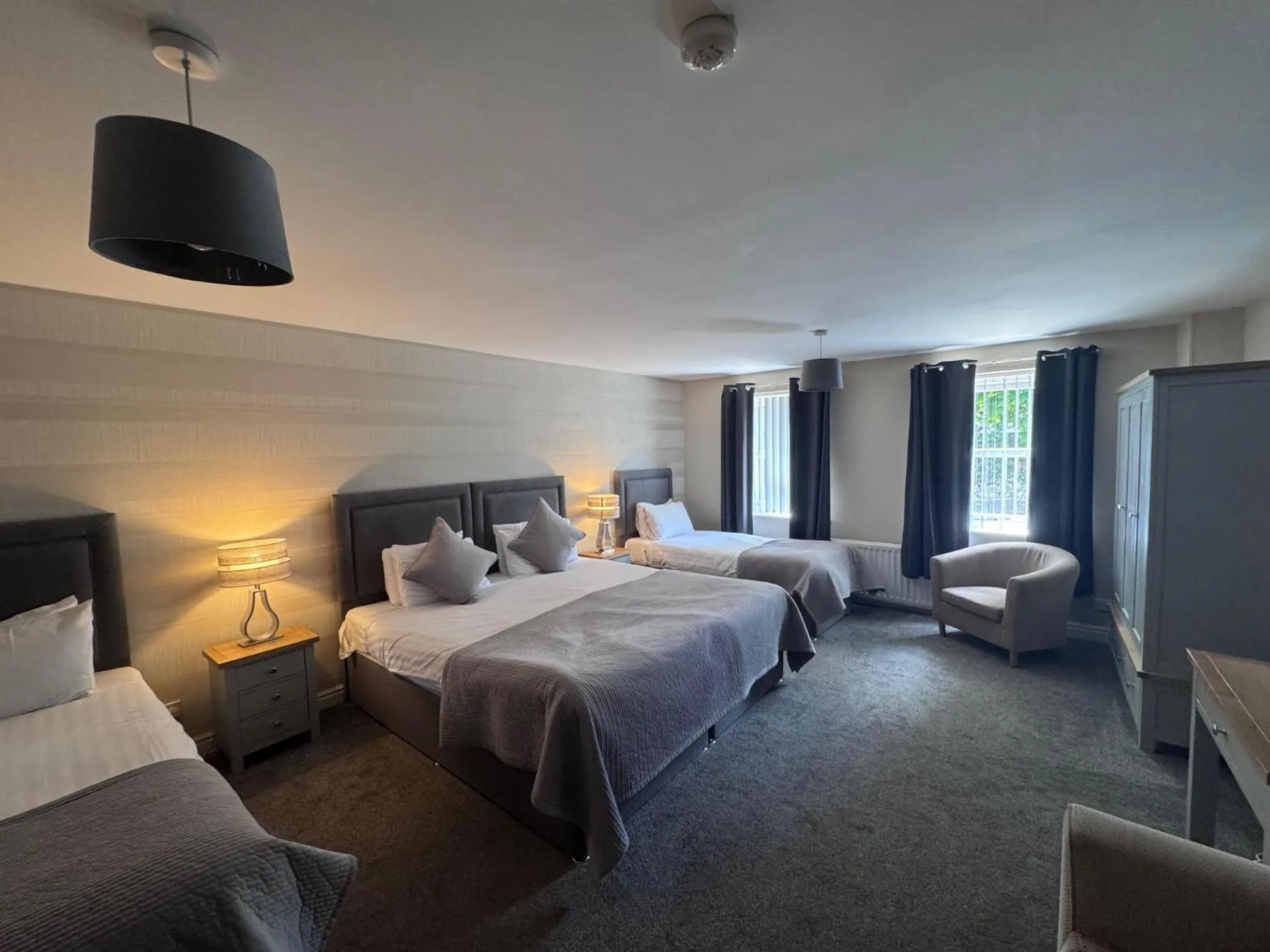 Bed in The Oaks Hotel