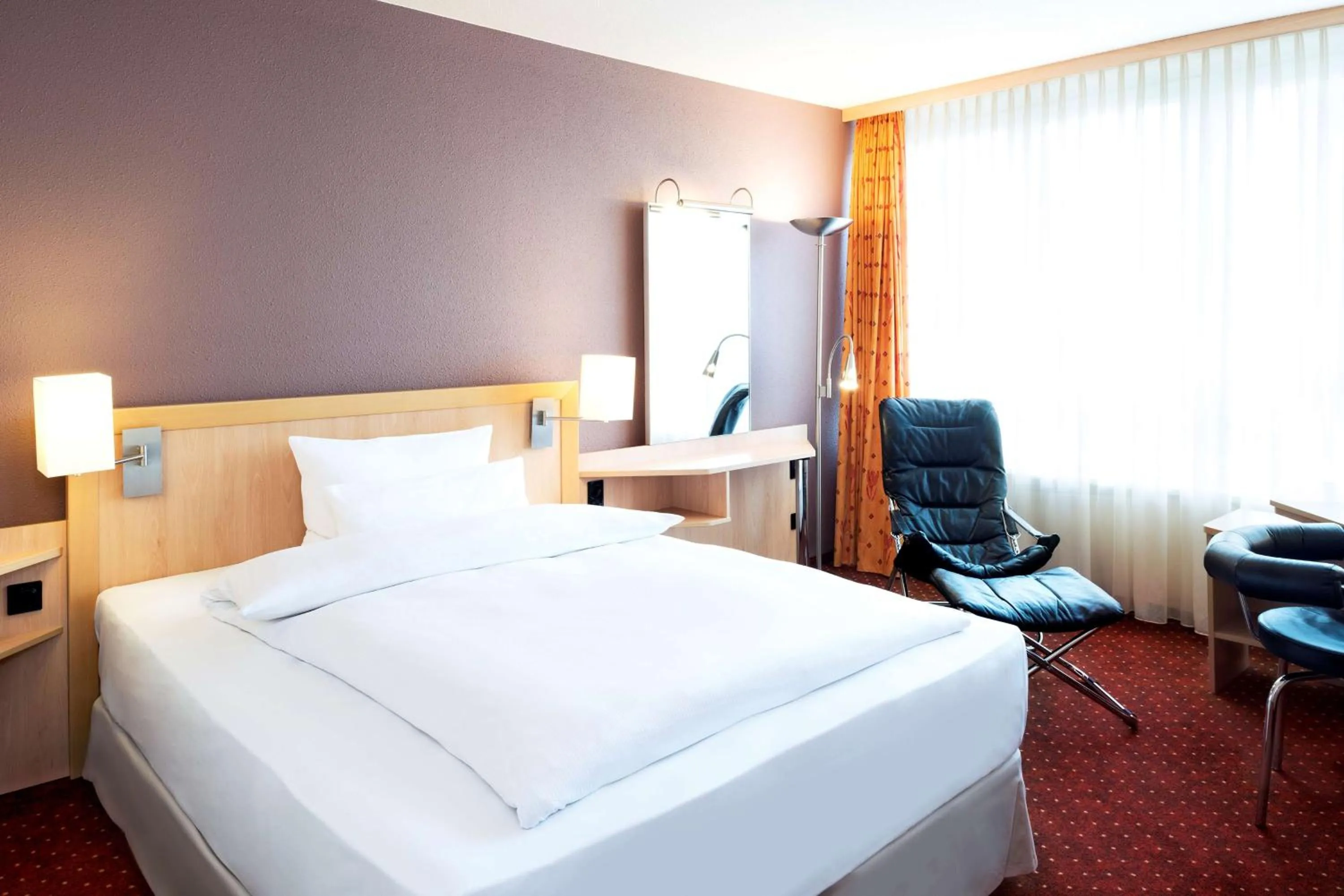 Standard Double or Twin Room Free Parking Promo with breakfast - single occupancy in NH Leipzig Messe