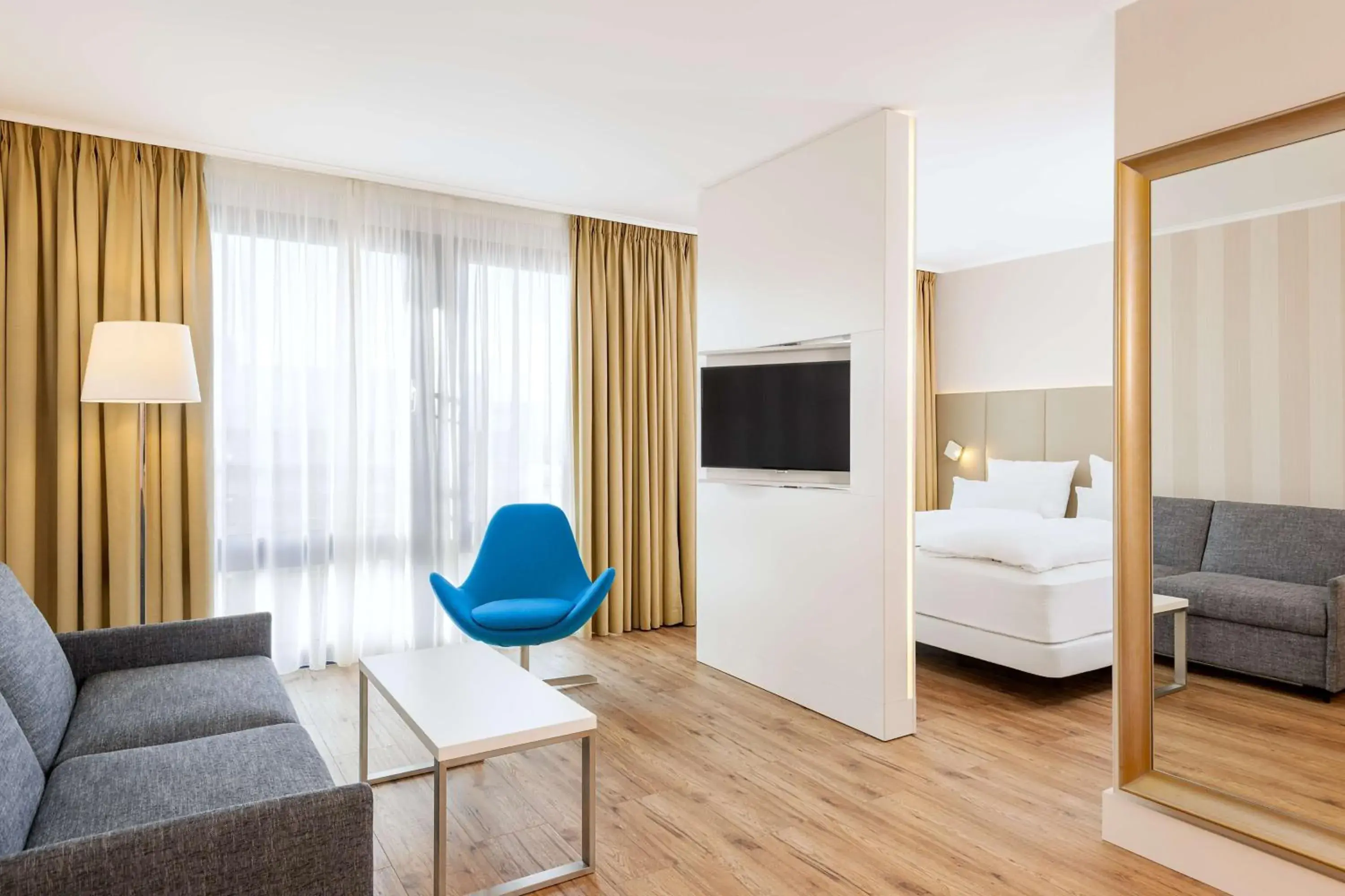 Photo of the whole room, Bed in NH Dortmund Photo of the whole room, Bed in NH Dortmund