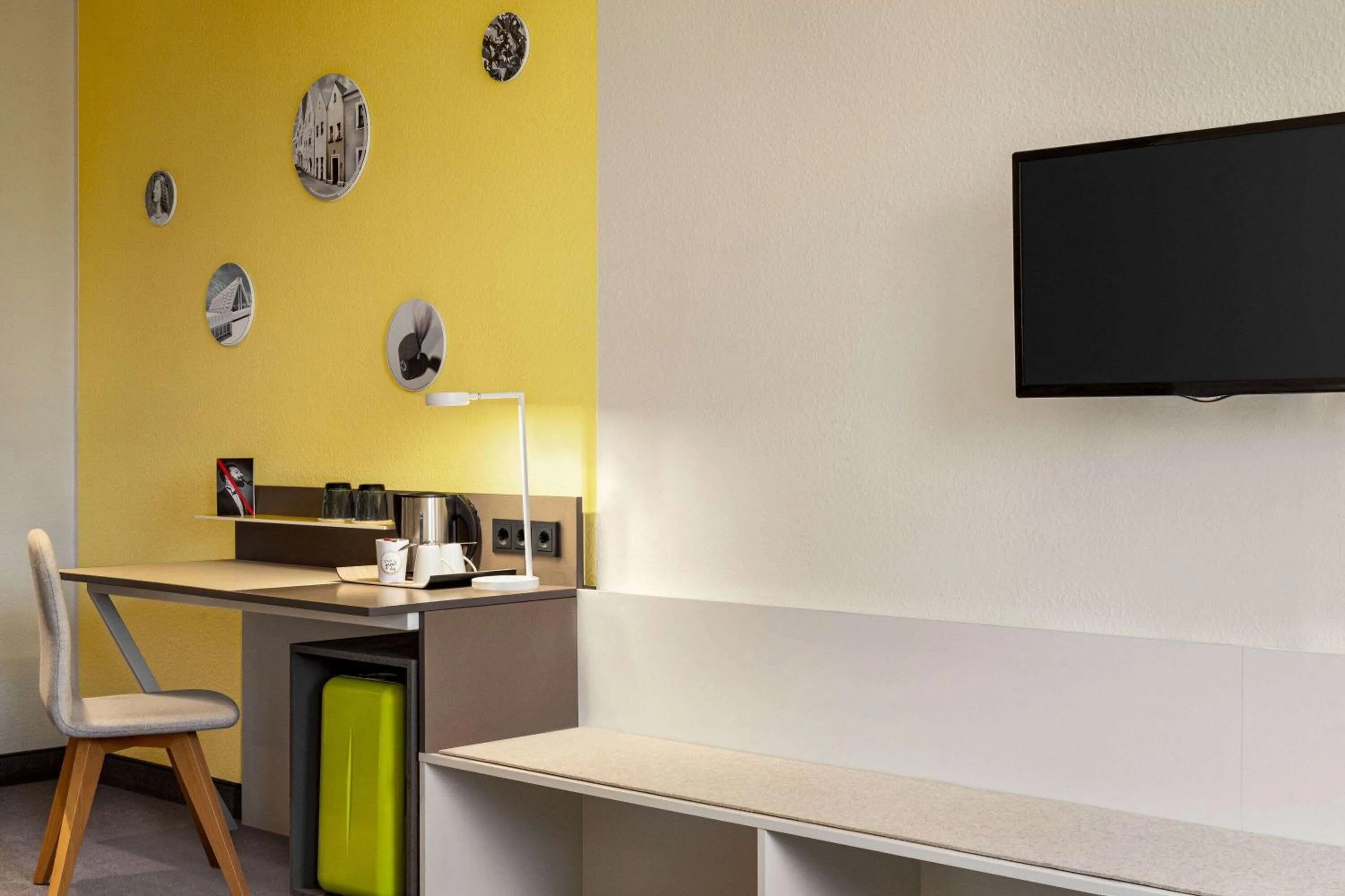 Photo of the whole room in Vienna House Easy by Wyndham Amberg