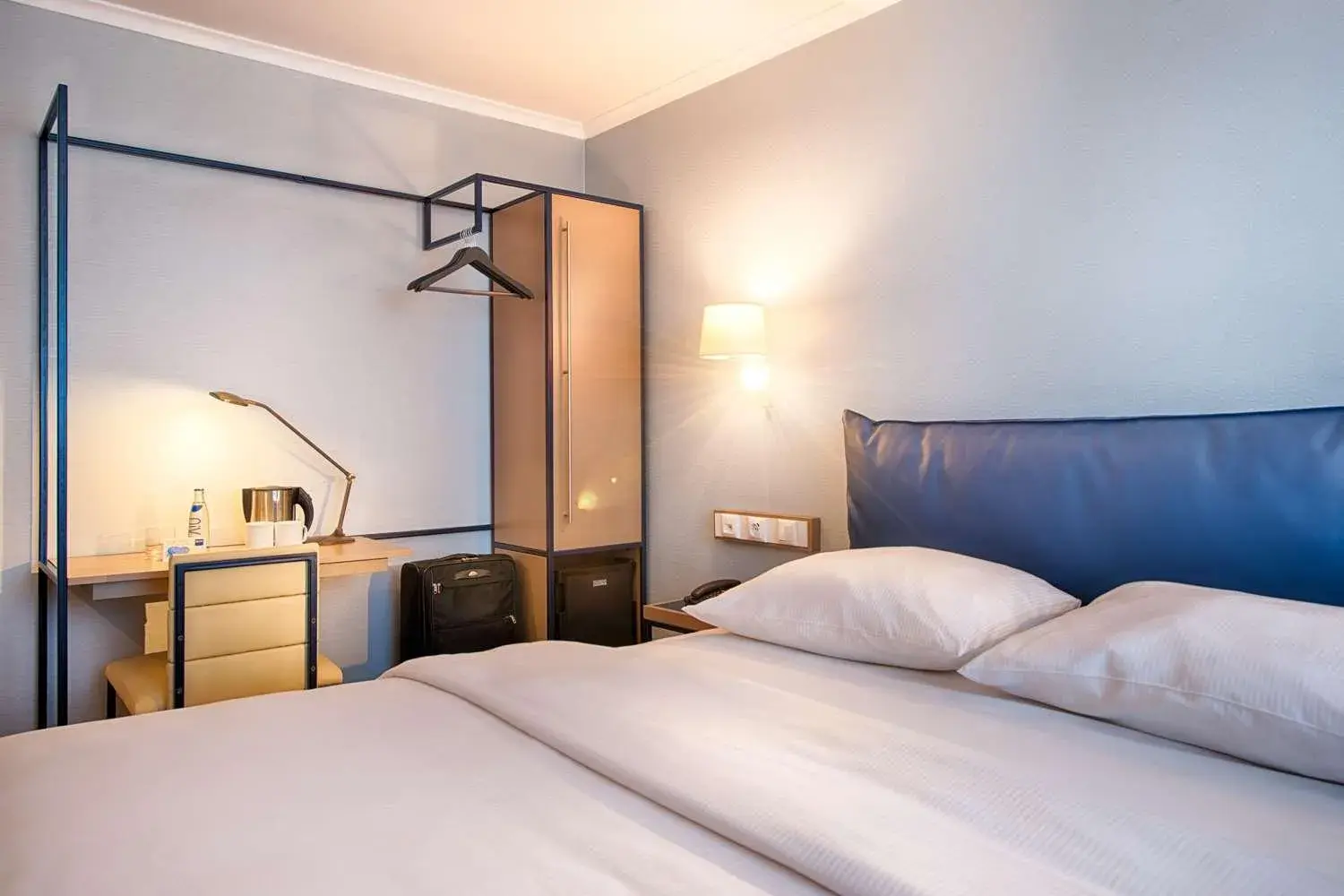 TV and multimedia, Bed in Congress Hotel Chemnitz TV and multimedia, Bed in Congress Hotel Chemnitz