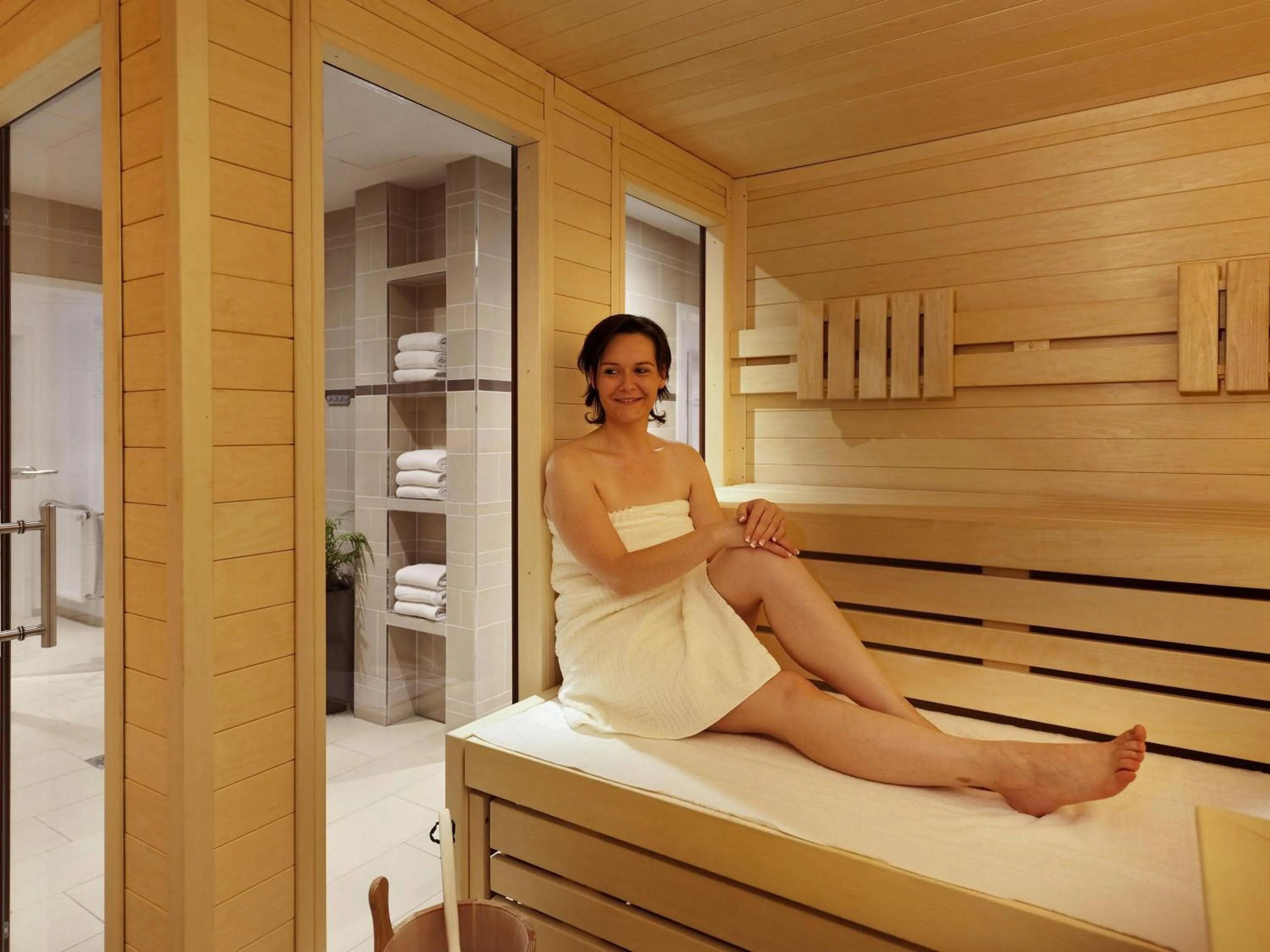 Pool view in Mercure Hotel am Messeplatz Offenburg