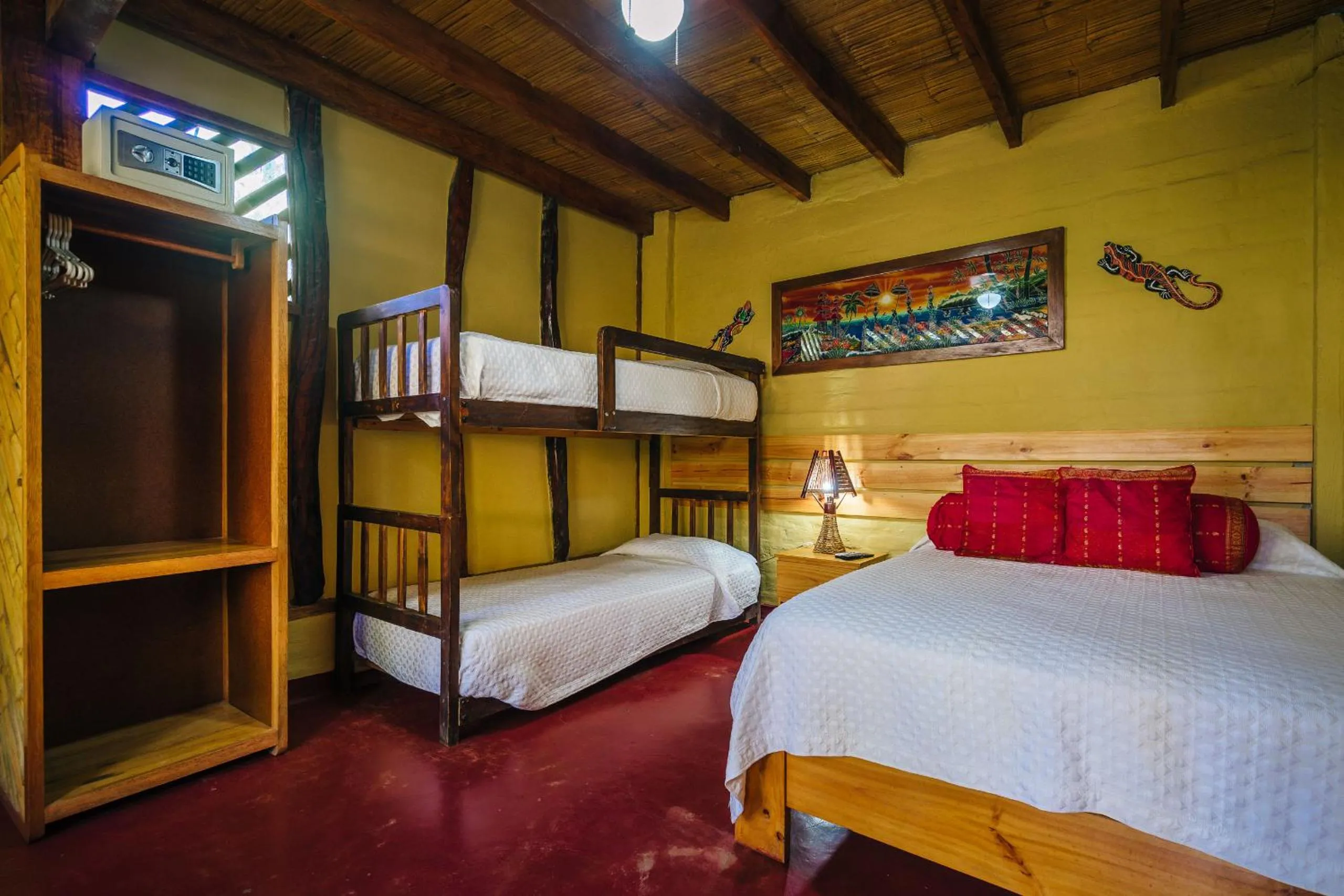 Bed in Kimbas Bungalows Mancora
