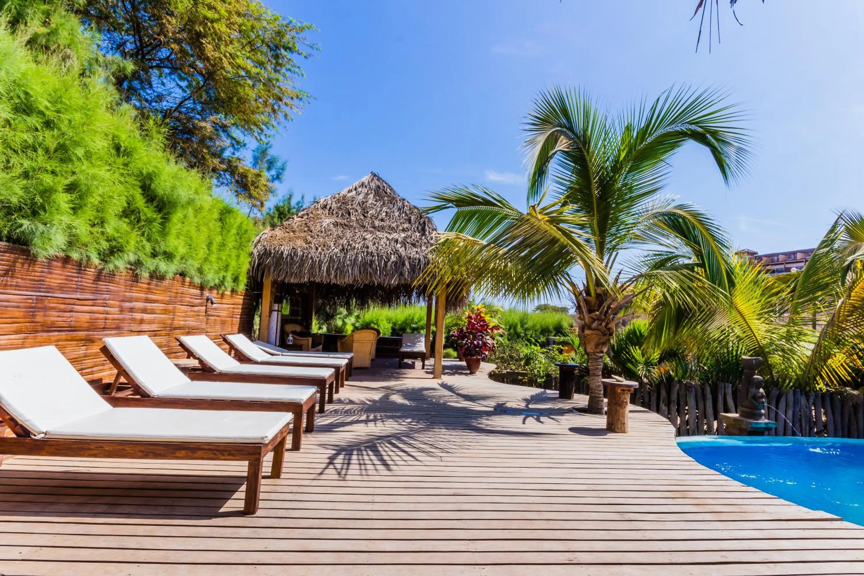 Swimming pool in Kimbas Bungalows Mancora