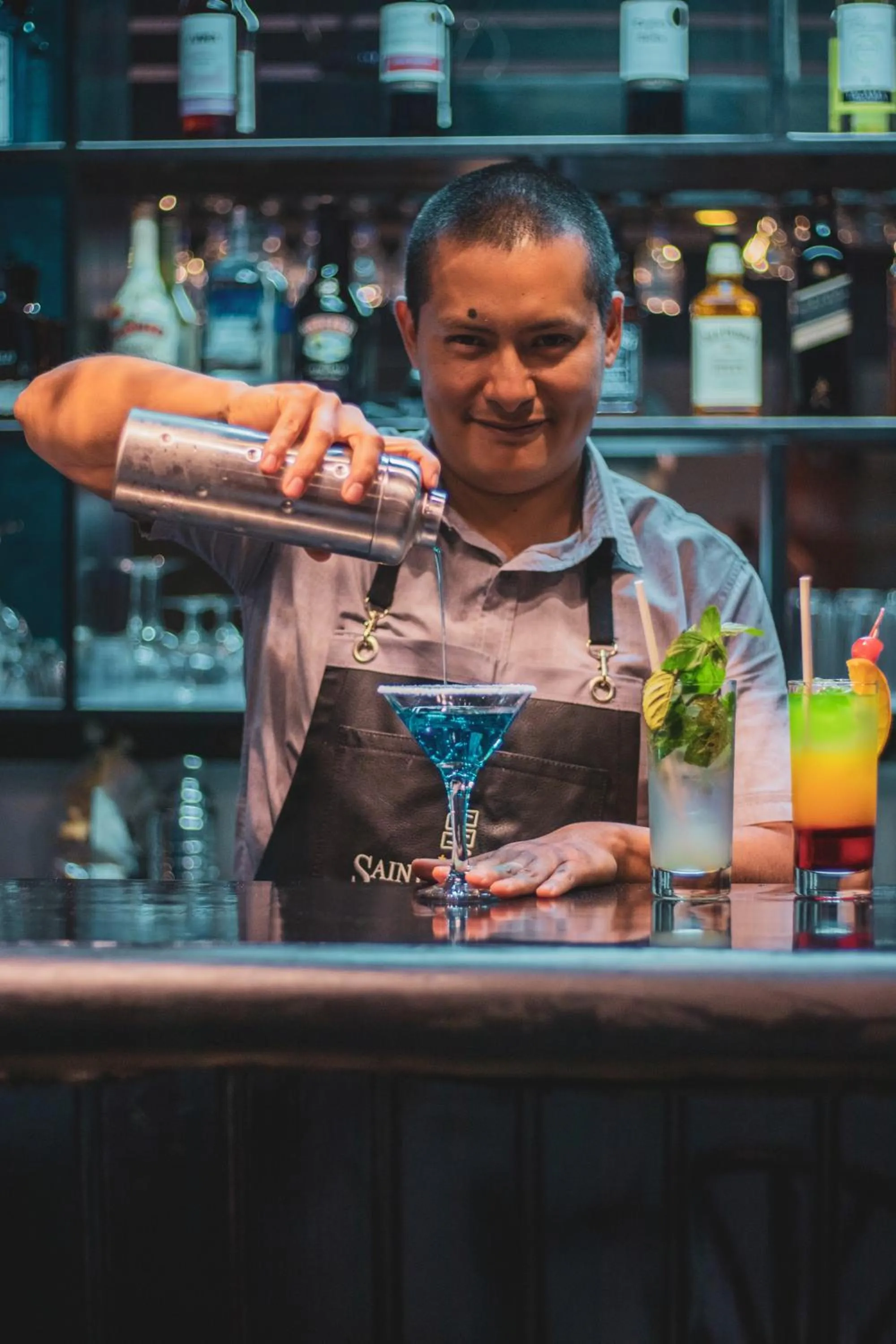 Restaurant/places to eat in Saint Germain Hotel