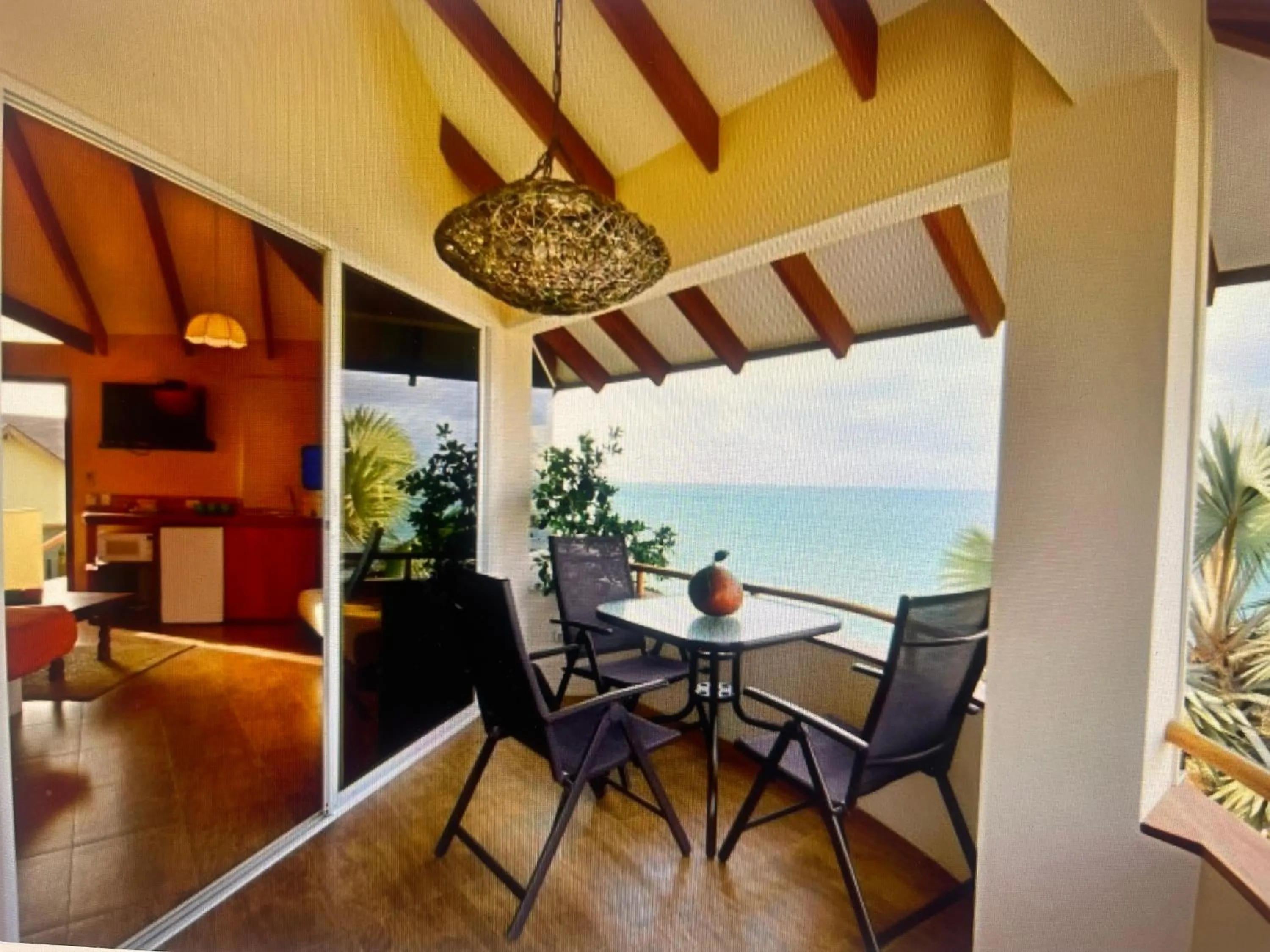 Garden view in Hotel Boutique Playa Canela Ecuador