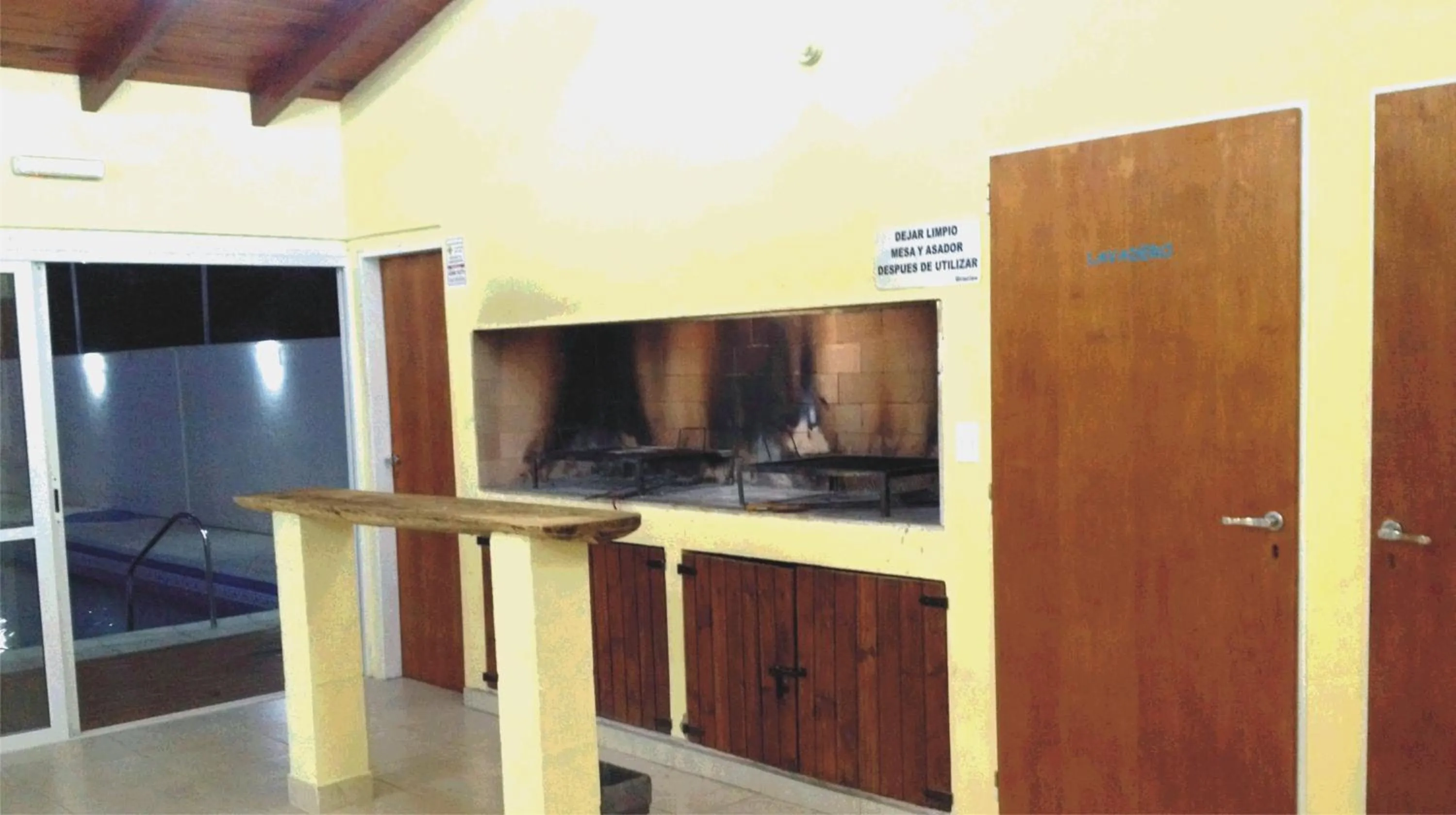 BBQ facilities in Duplex del Sol