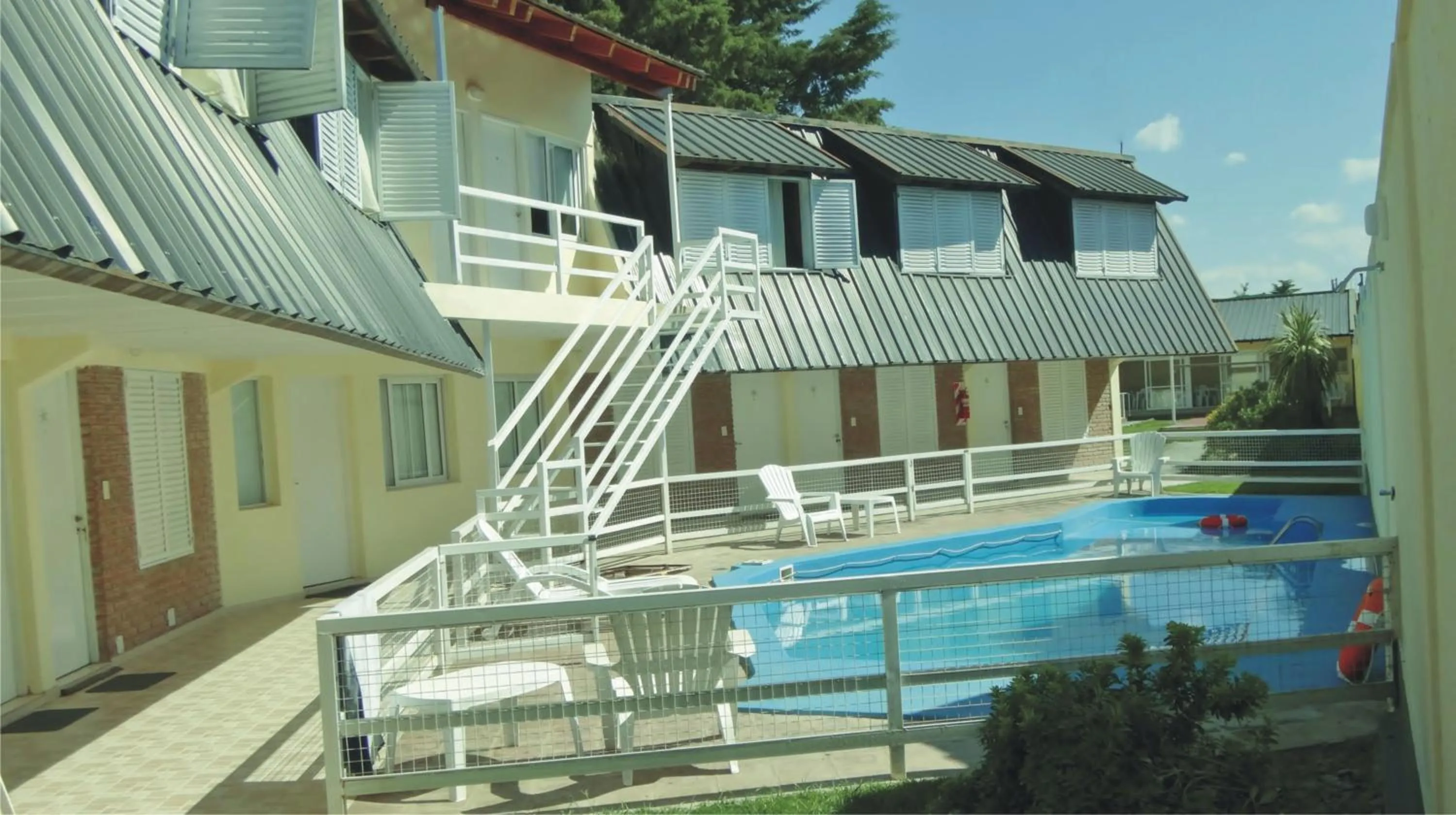 Street view in Duplex del Sol