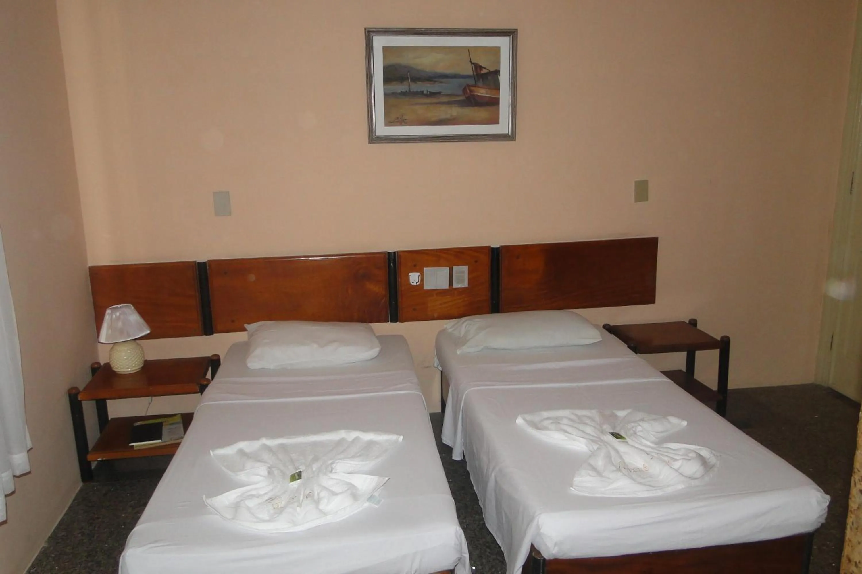 Bedroom, Bed in Ilhéus Hotel