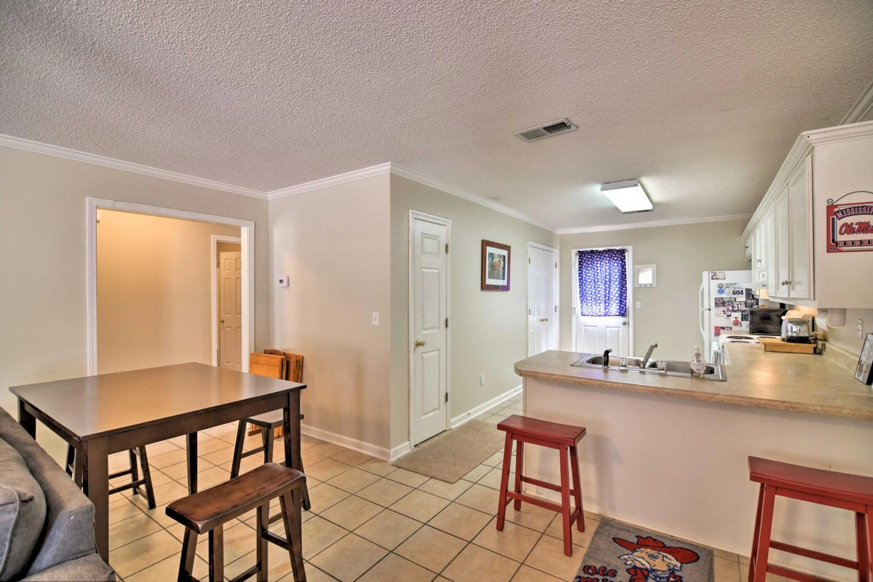 Charming Oxford Home about 1 Mi to Ole Miss Campus