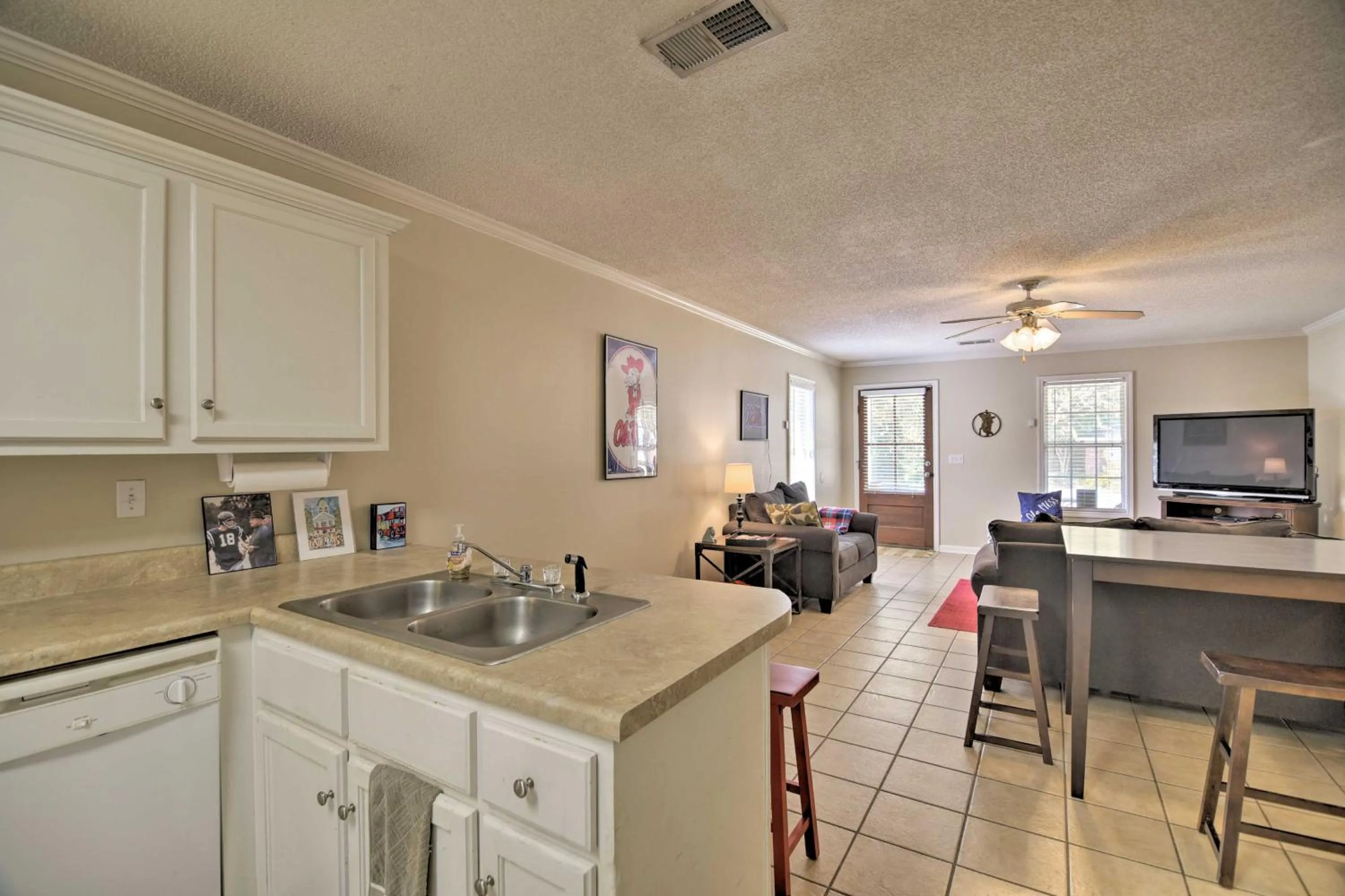 Charming Oxford Home about 1 Mi to Ole Miss Campus