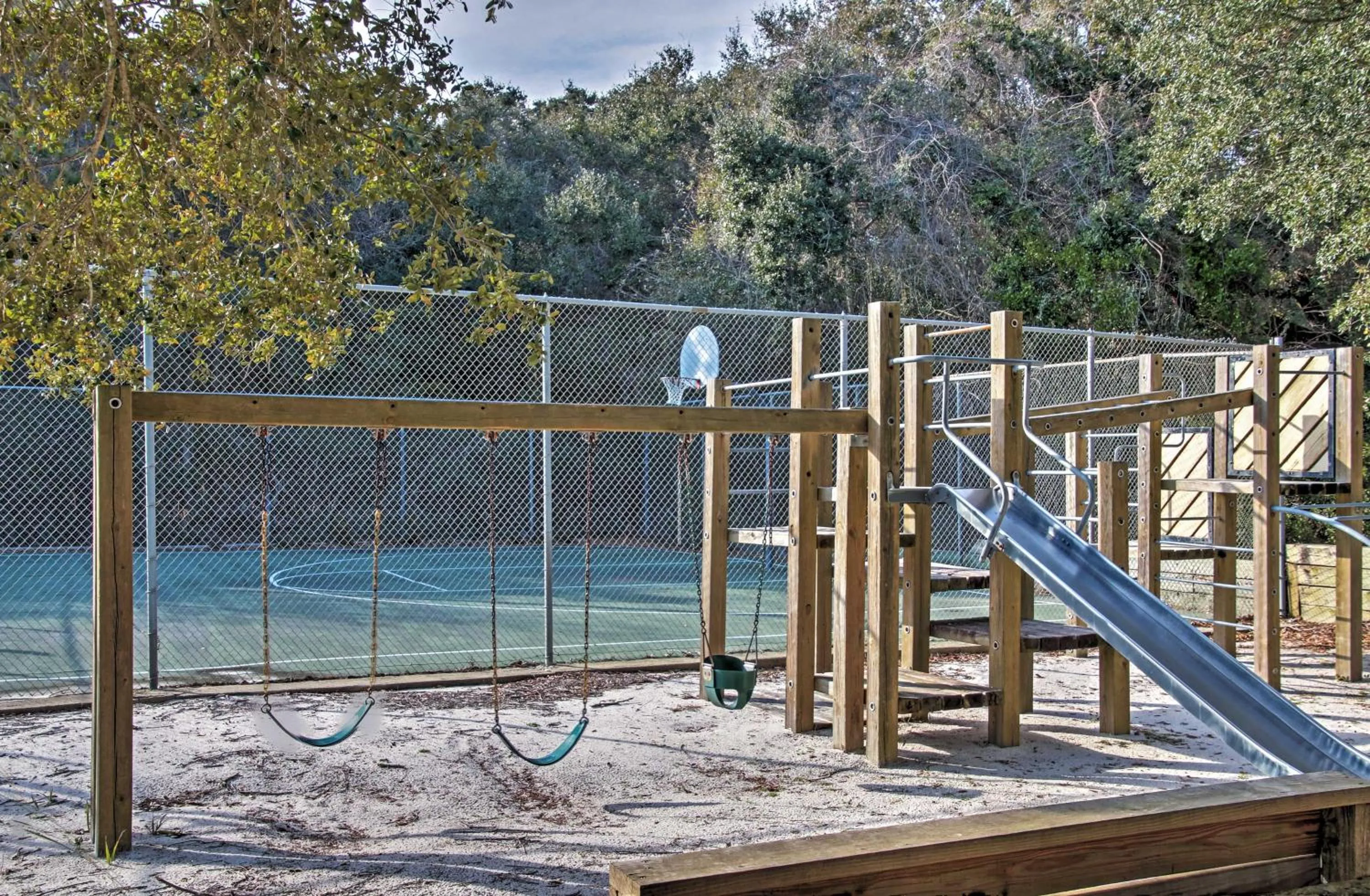 Ocean Dunes Kure Beach Condo with Balcony and Pool