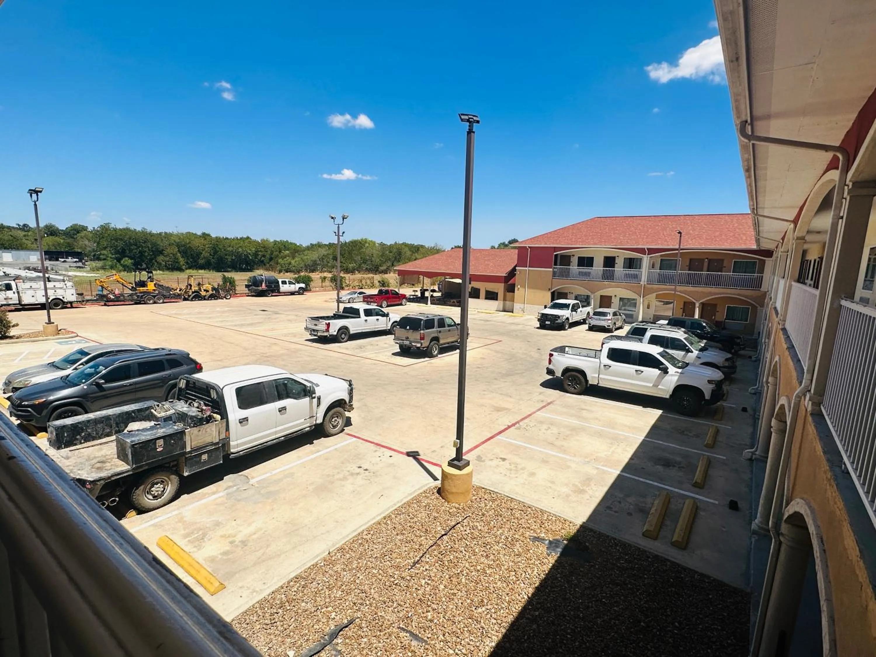 Parking in Executive Inn & Suites