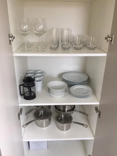 Kitchen or kitchenette in Brooklyn Motor Lodge