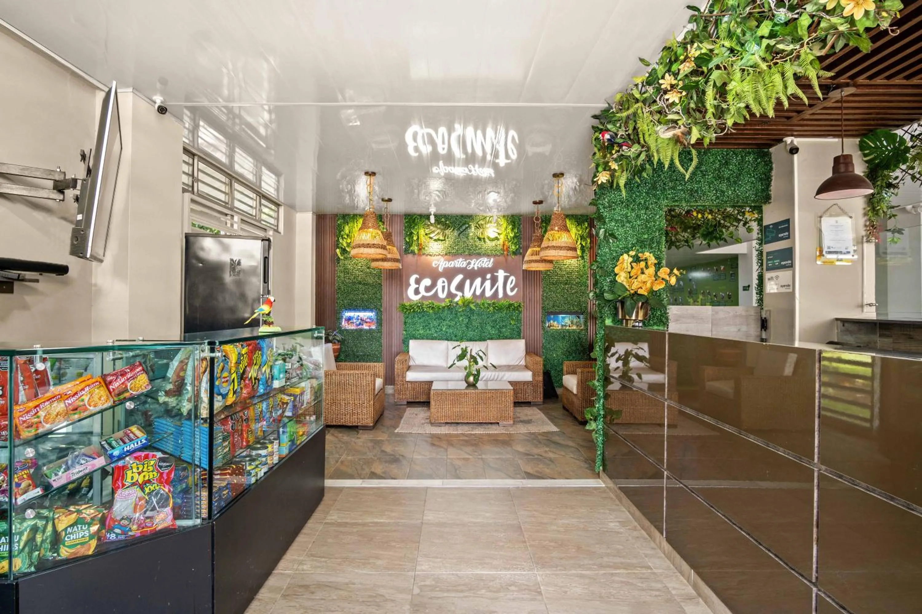 On-site shops in Hotel Eco Suite