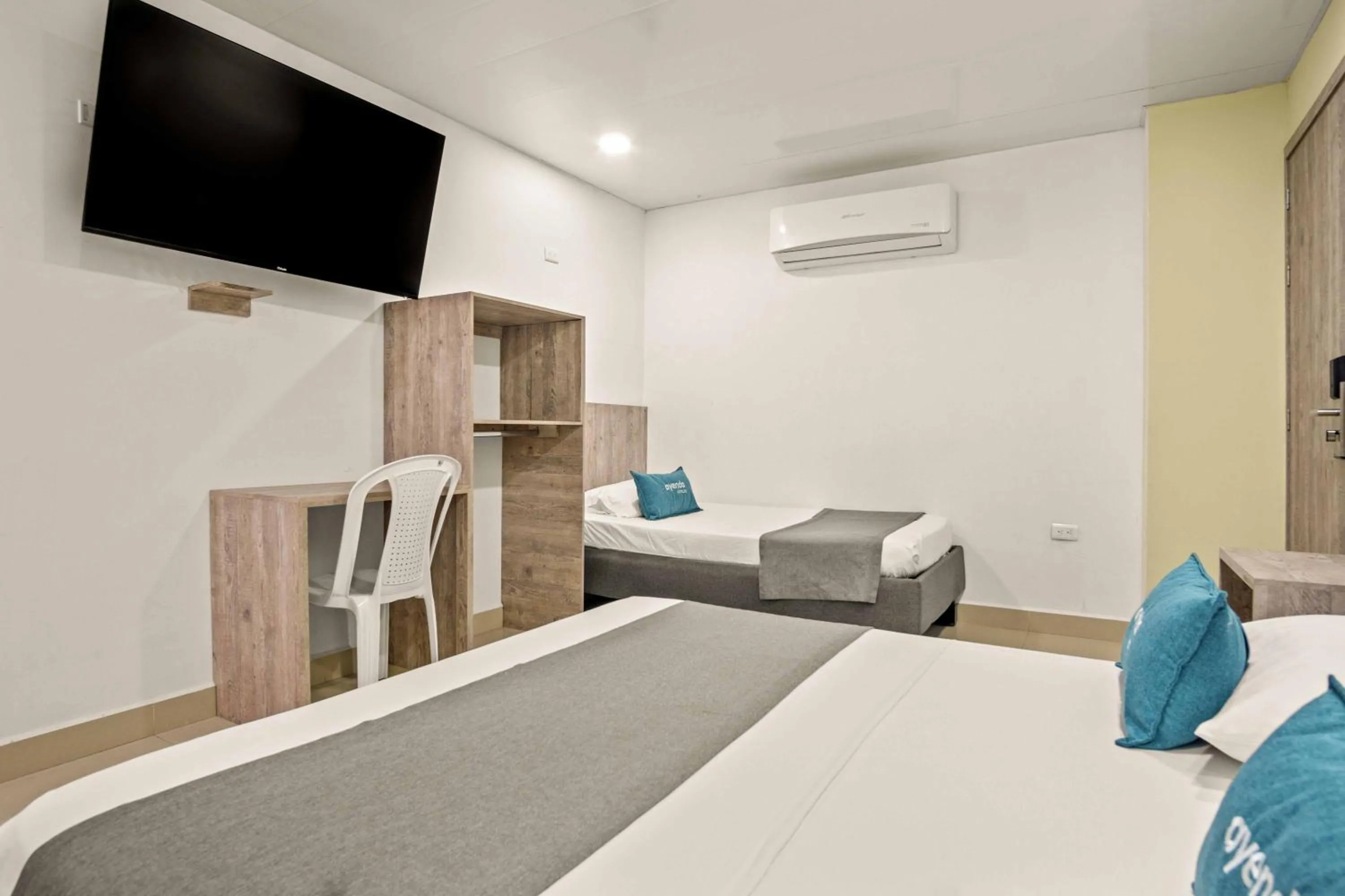 Bed in Hotel Eco Suite