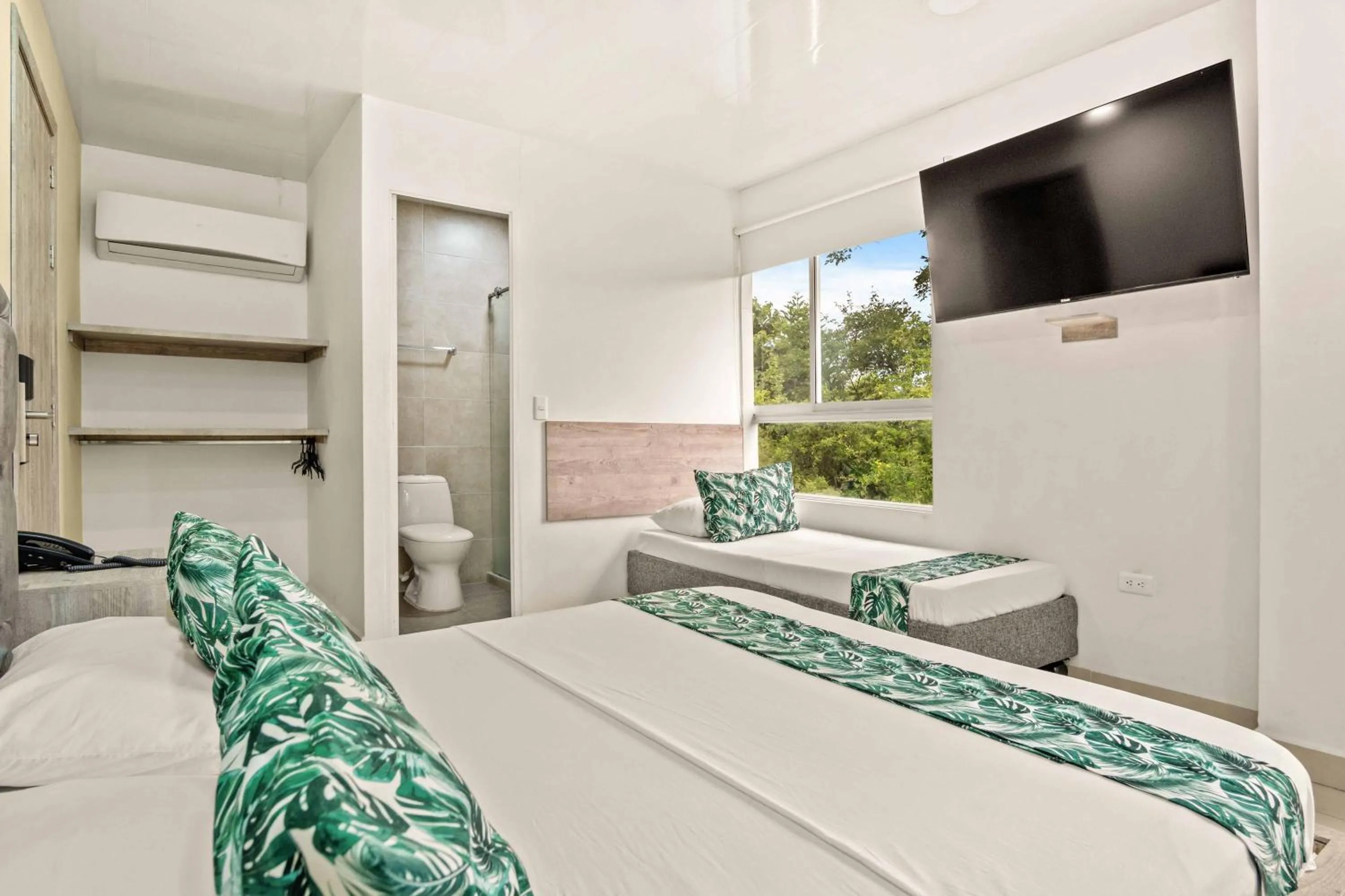 Garden view, Bed in Hotel Eco Suite