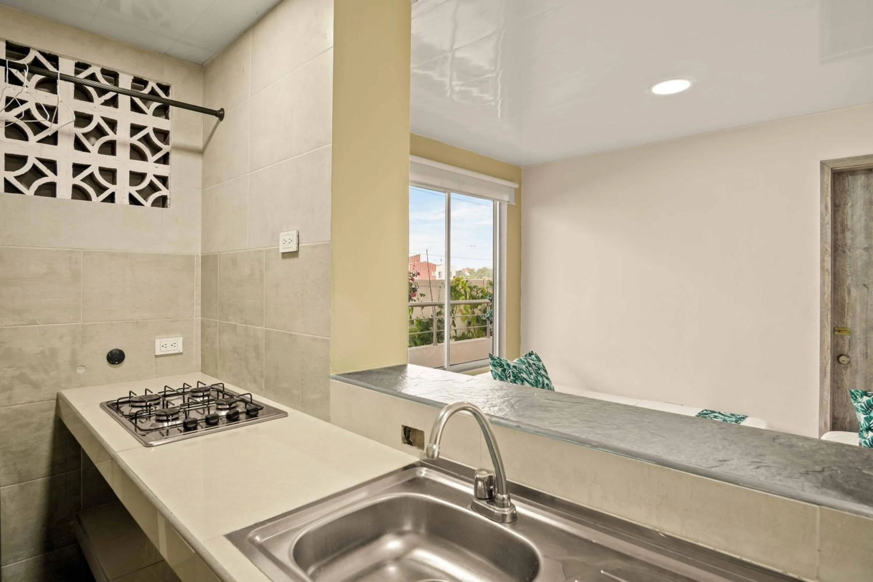 stove in Hotel Eco Suite