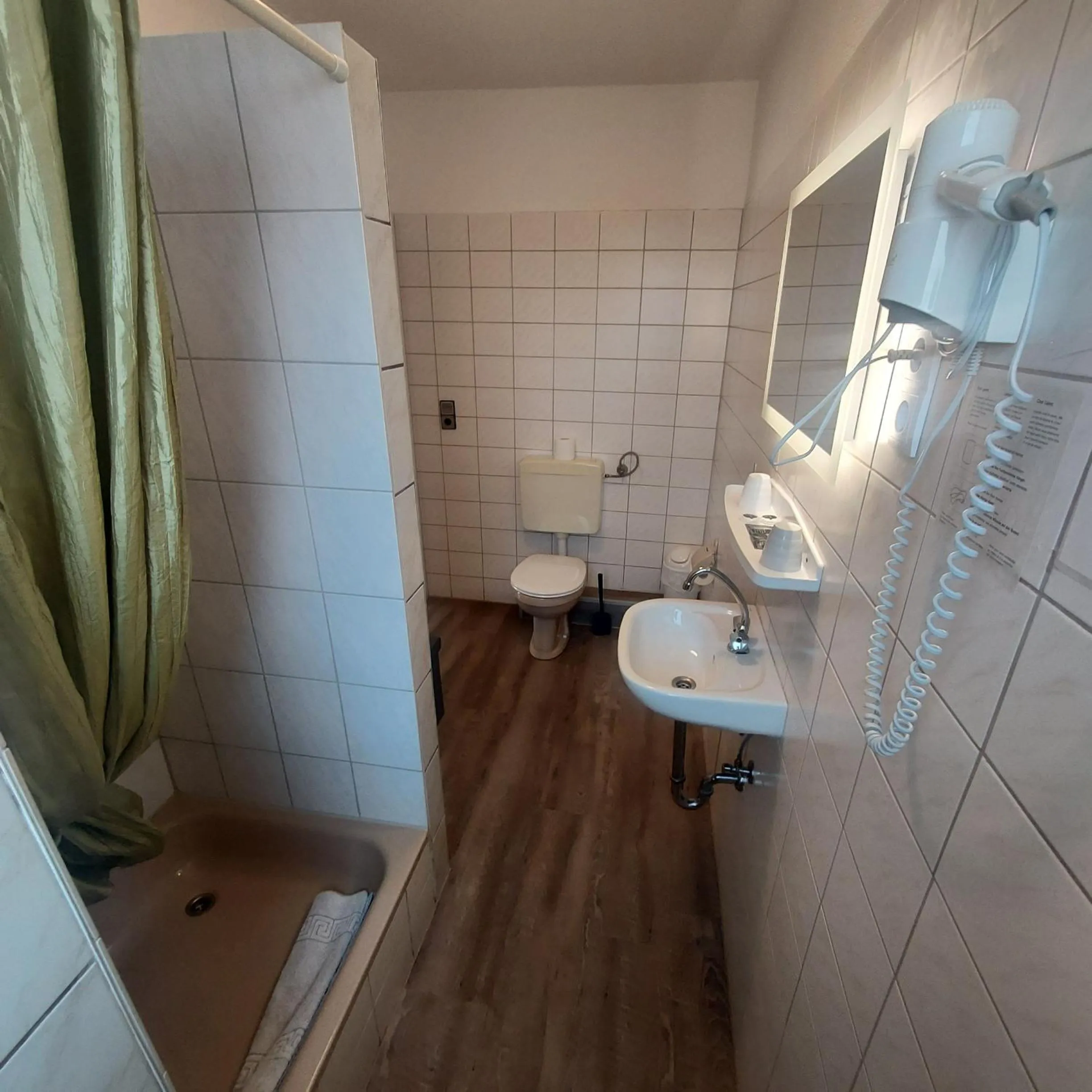 Shower in Landgasthof "Hotel zum Norden"