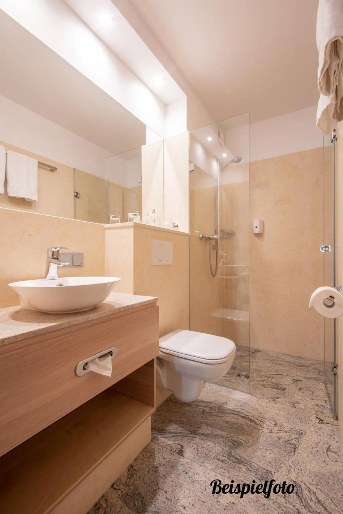 Shower in Hotel Wegner - T h e culinary art hotel