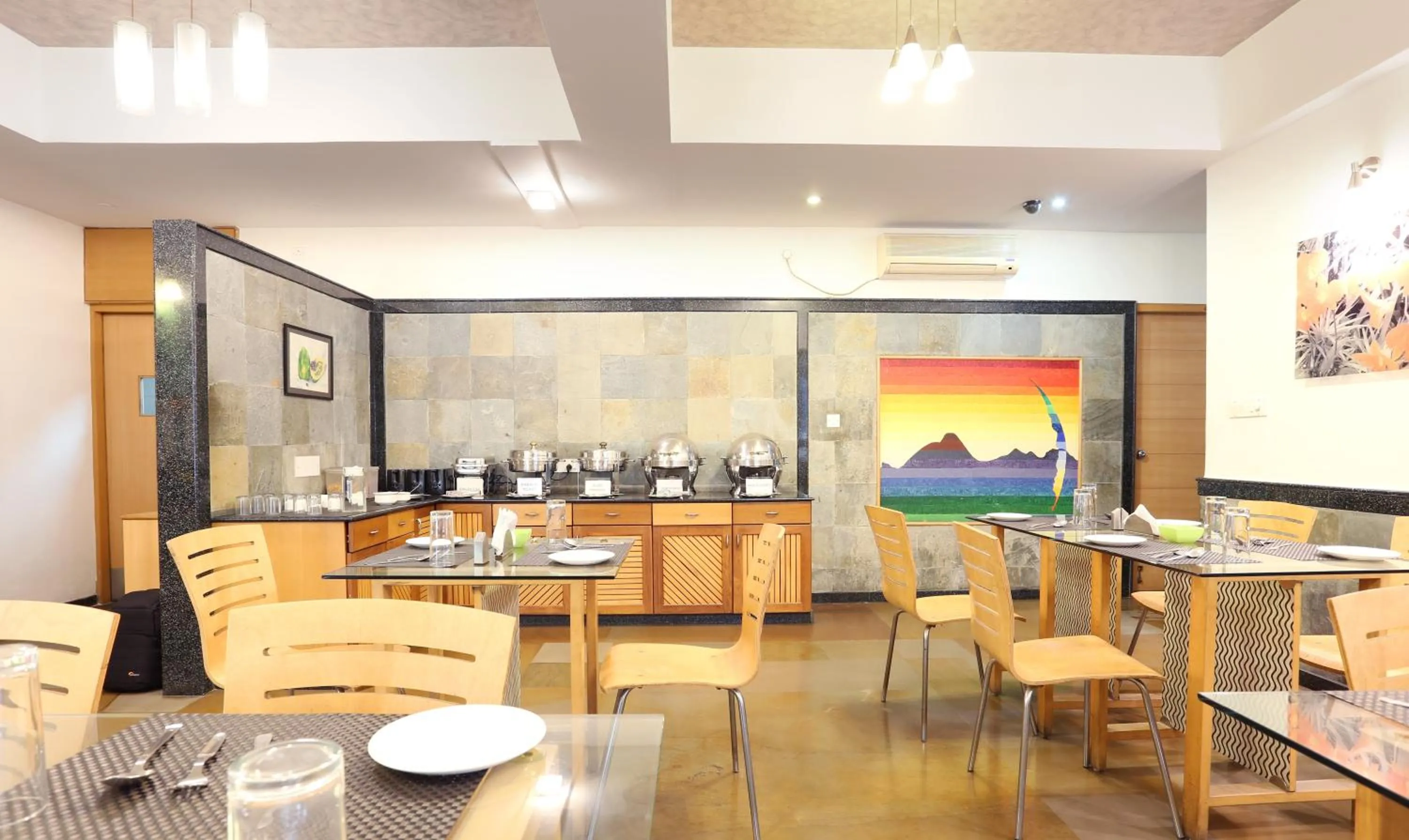 Restaurant/places to eat in Treebo Edha Suites Koramangala